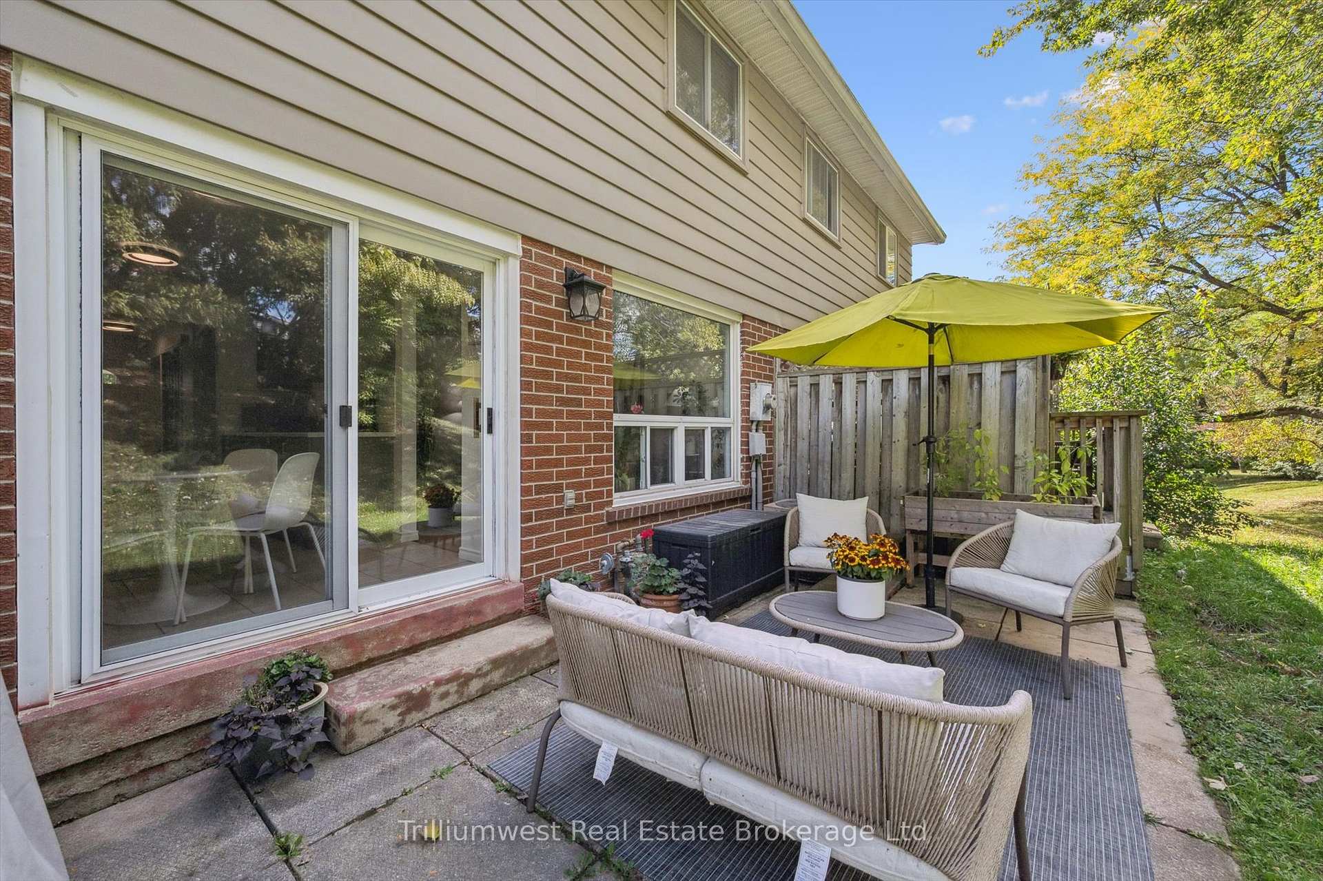 Photo 33 of Unit 20, 16 Hadati Road, Guelph, Grange Road — HOMEH