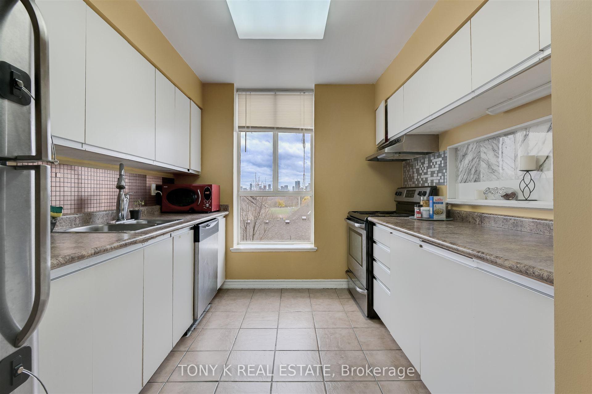 Photo 6 of Unit 504, 21 Overlea Boulevard, Toronto, Thorncliffe Park — HOMEH