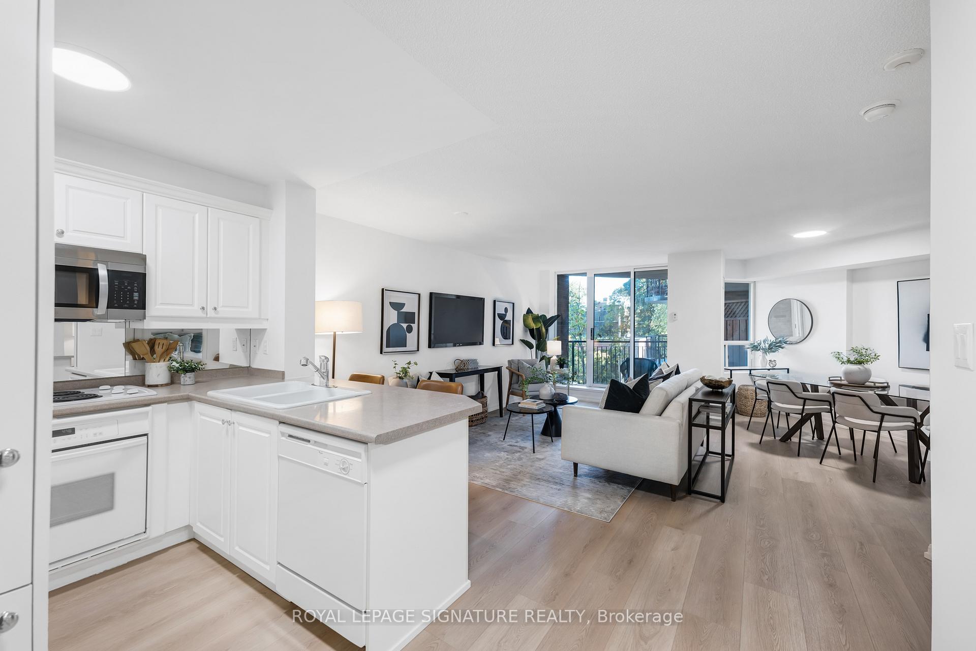 Photo 2 of Unit 317, 18 Wanless Avenue, Toronto, Lawrence Park North — HOMEH