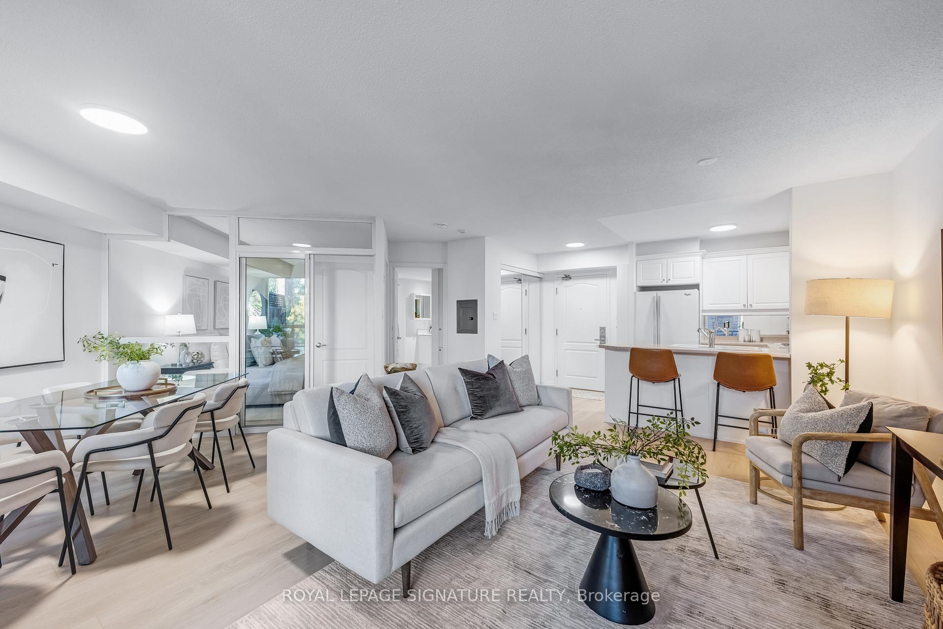 Photo 4 of Unit 317, 18 Wanless Avenue, Toronto, Lawrence Park North — HOMEH