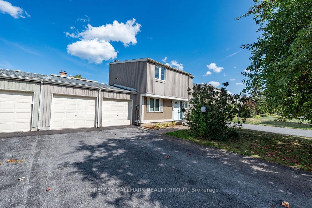 Front of Unit D, 29D Varley Drive