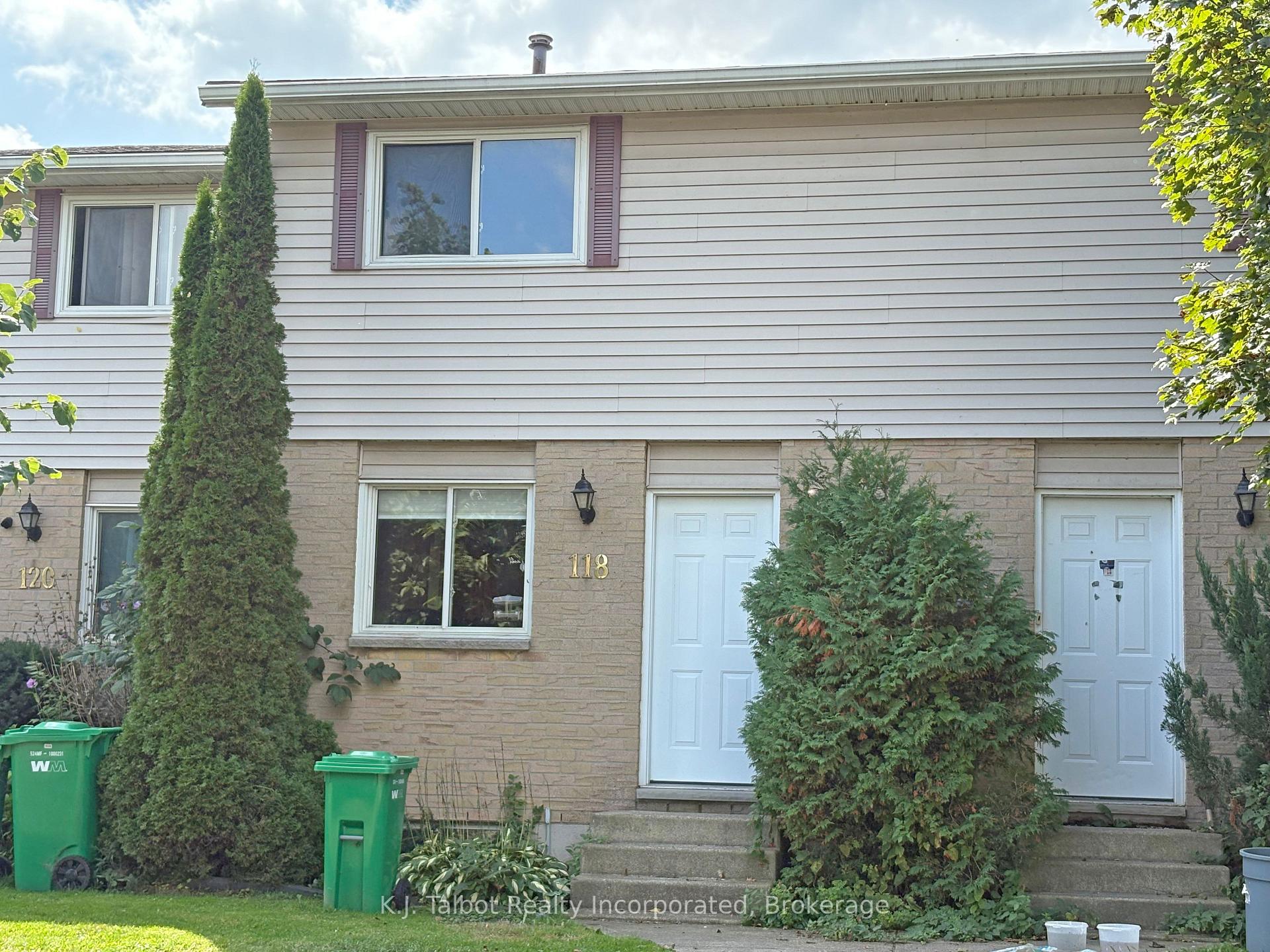 Photo 1 of 118 Bennett Street E, Goderich, Goderich (Town) — HOMEH