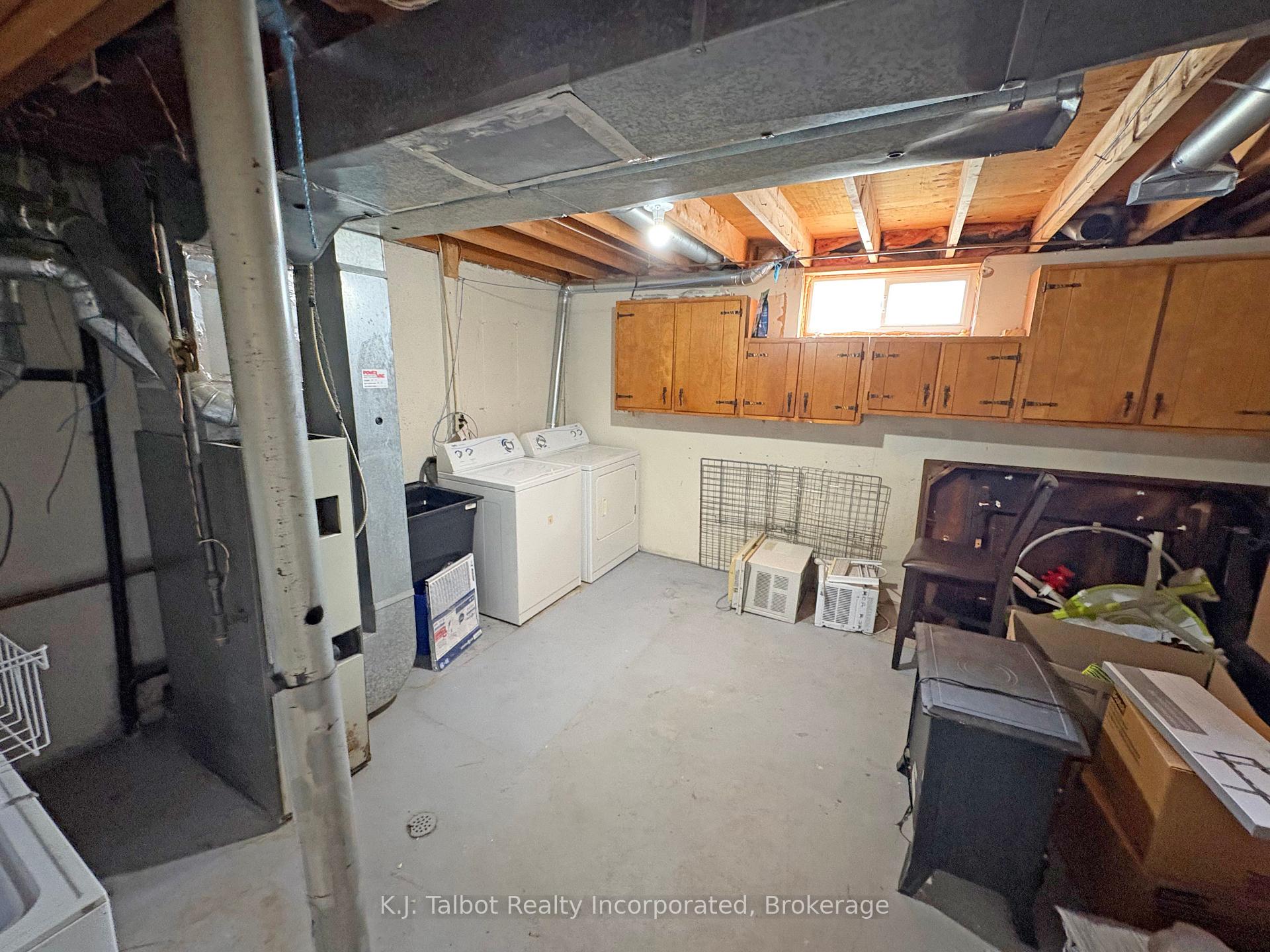 Photo 21 of 118 Bennett Street E, Goderich, Goderich (Town) — HOMEH