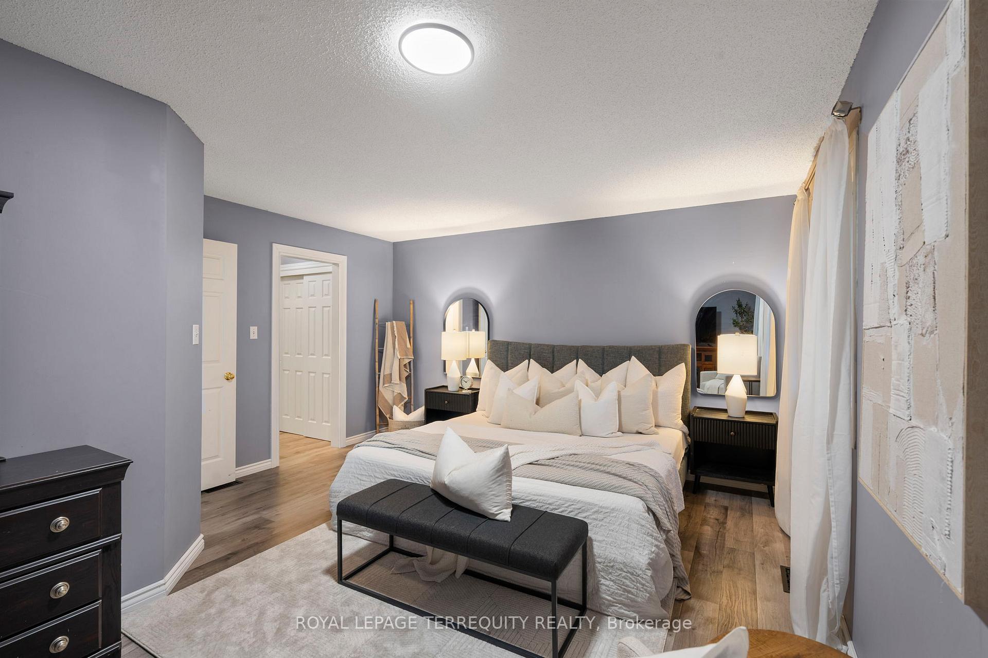 Photo 18 of 18 Wade Square, Clarington, Courtice — HOMEH