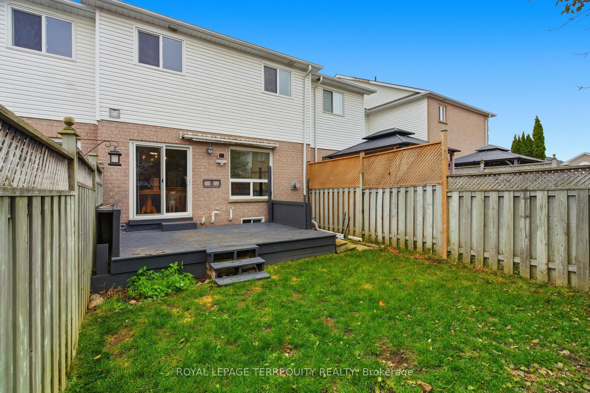 Photo 31 of 18 Wade Square, Clarington, Courtice — HOMEH
