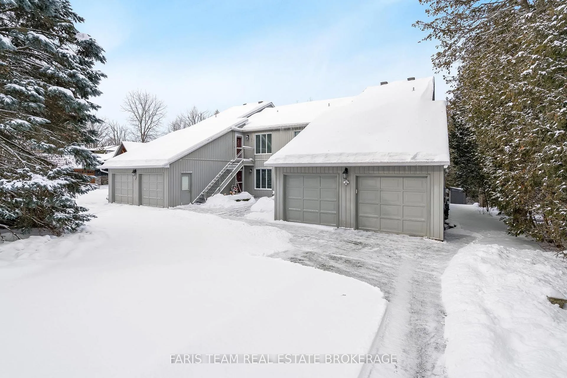 Front of Unit 101, 260 Cedarmere Road