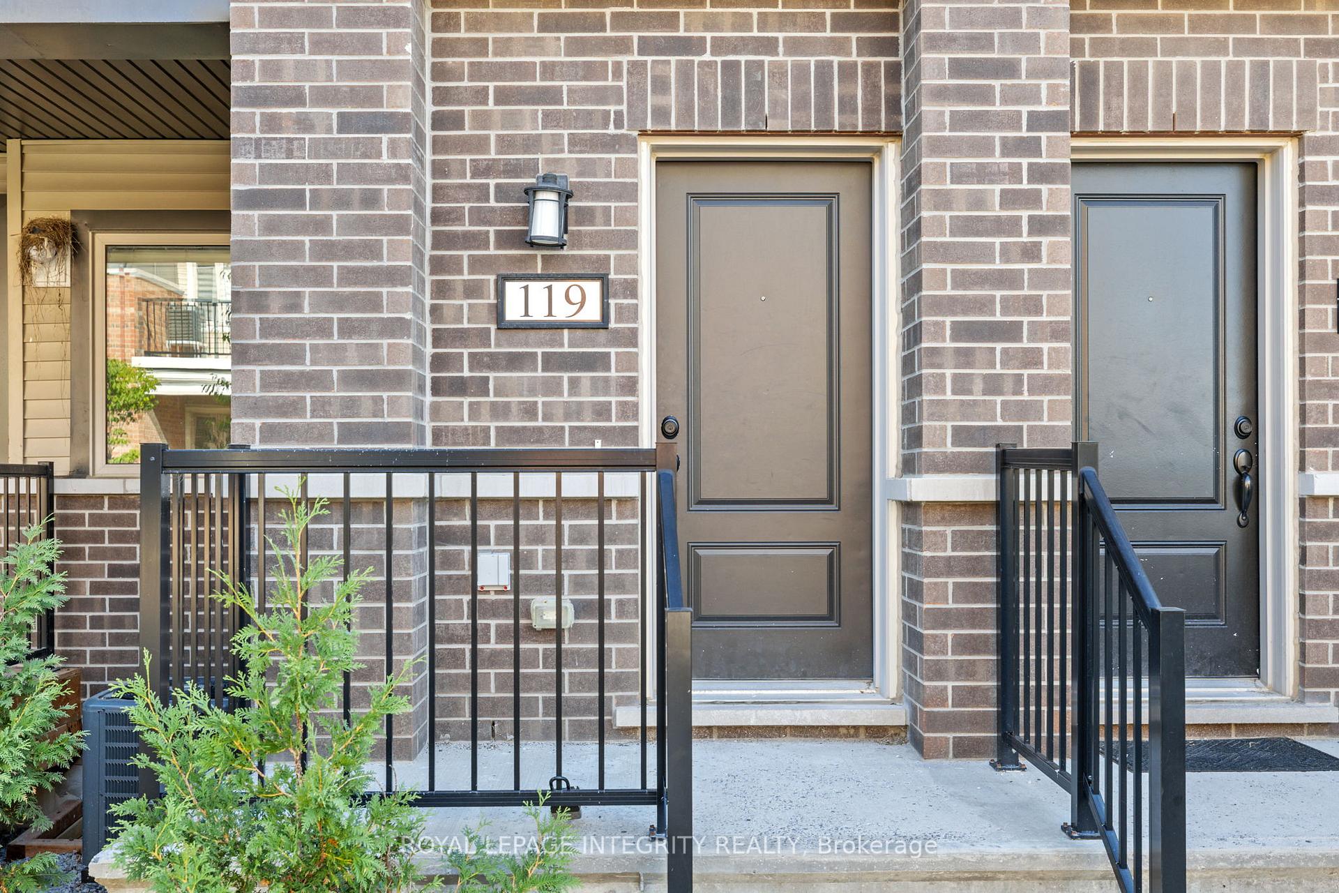 Photo 2 of 119 Pilot Private, Ottawa, Kanata - Emerald Meadows/Trailwest — HOMEH