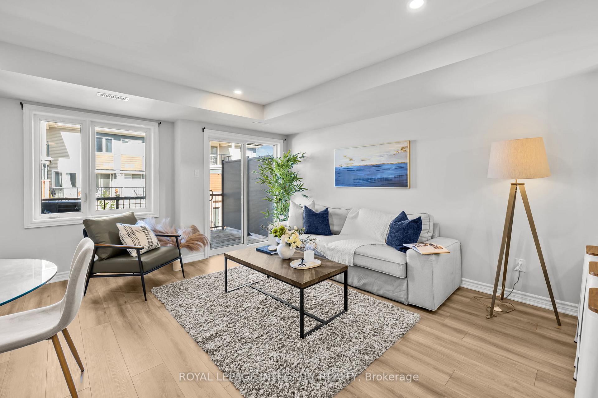 Photo 4 of 119 Pilot Private, Ottawa, Kanata - Emerald Meadows/Trailwest — HOMEH