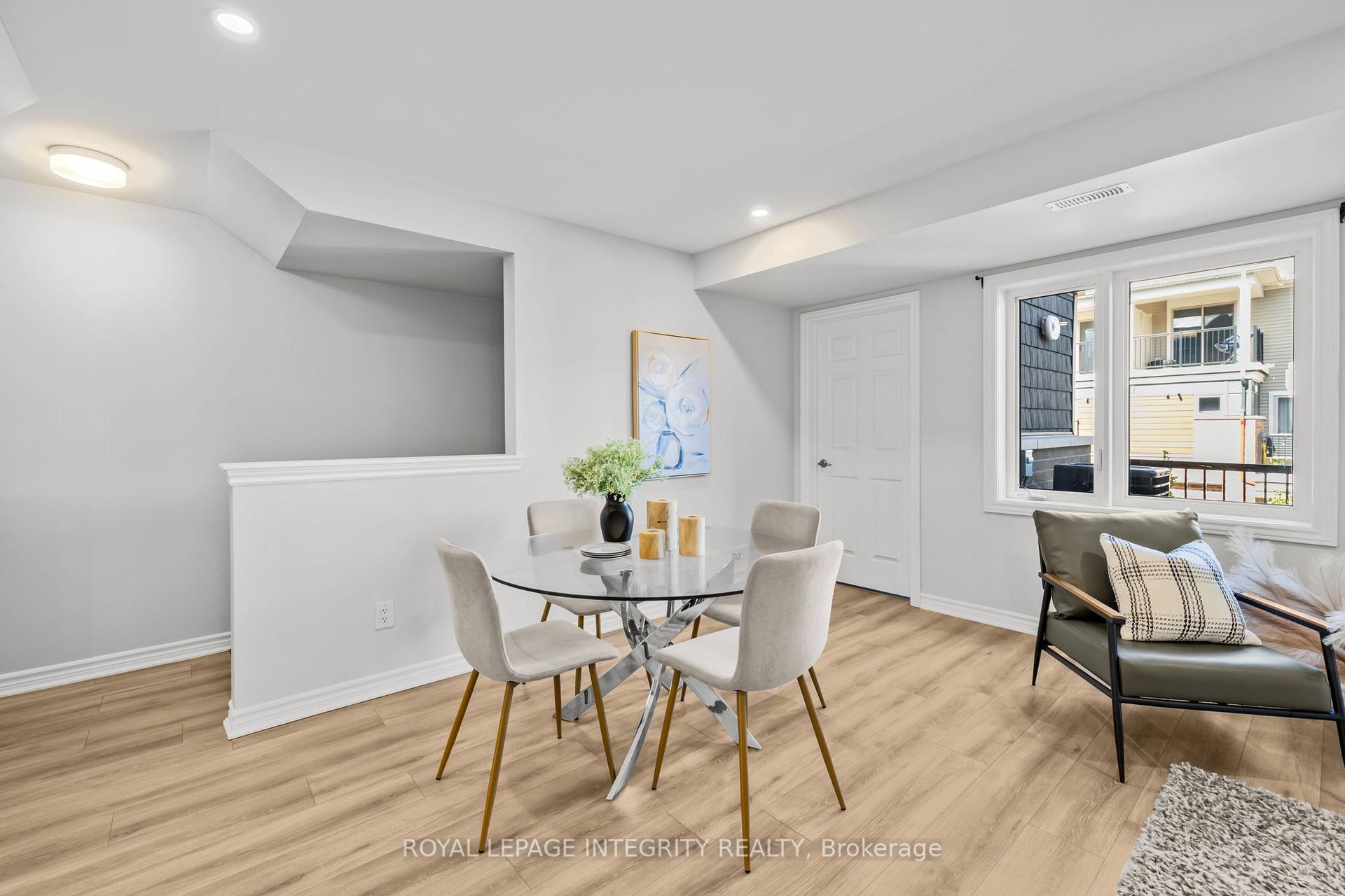 Photo 10 of 119 Pilot Private, Ottawa, Kanata - Emerald Meadows/Trailwest — HOMEH