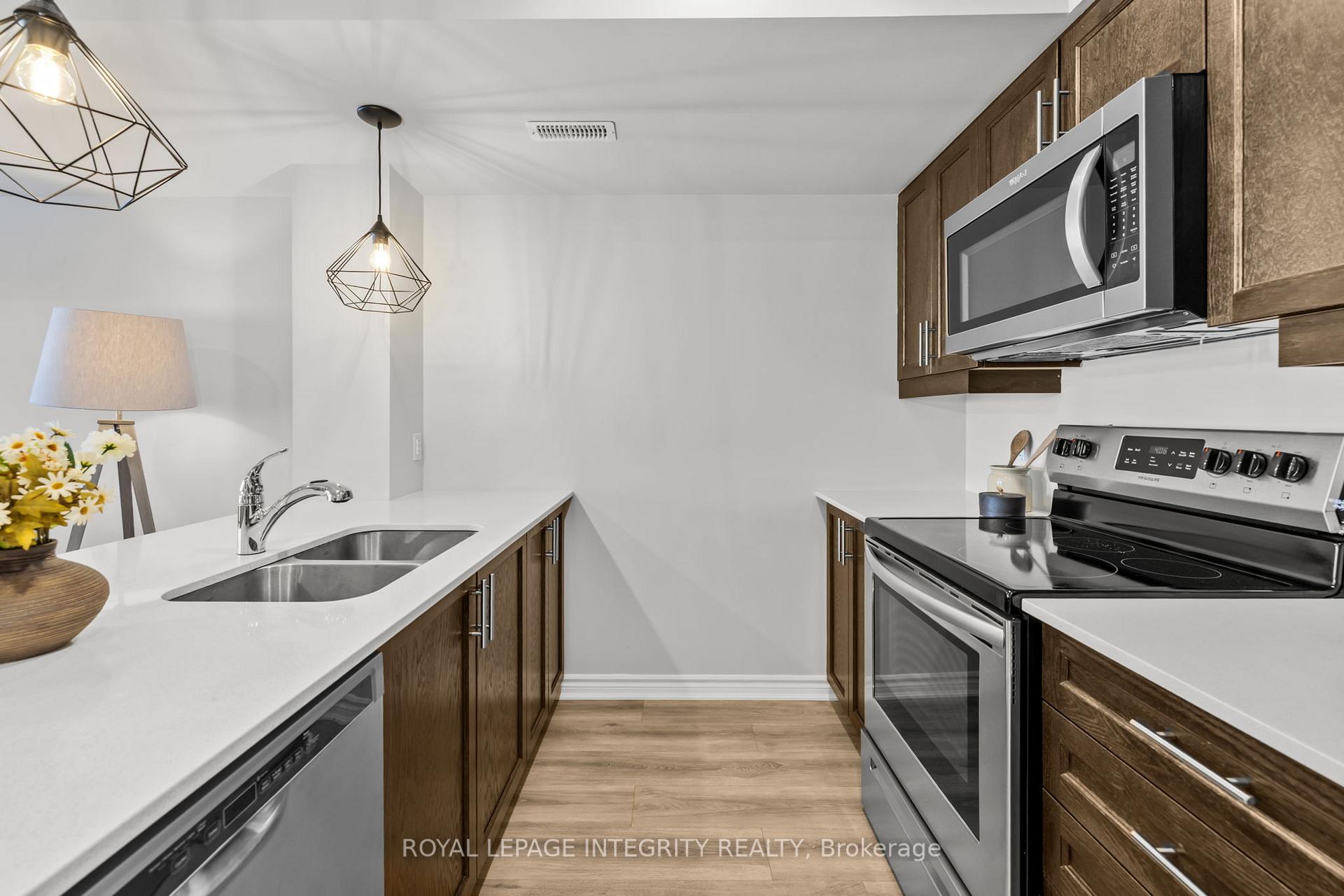 Photo 15 of 119 Pilot Private, Ottawa, Kanata - Emerald Meadows/Trailwest — HOMEH