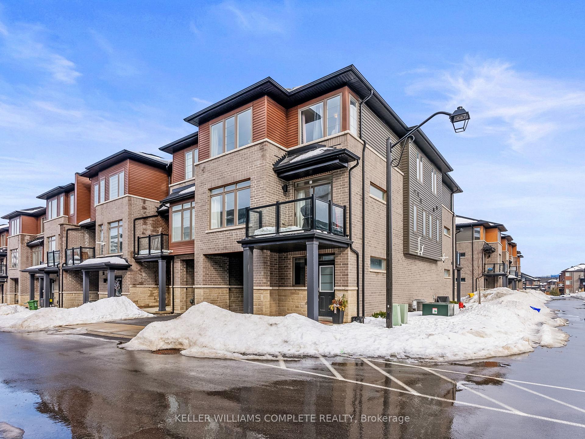 Photo 2 of Unit 145, 61 Soho Street, Hamilton, Stoney Creek Mountain — HOMEH
