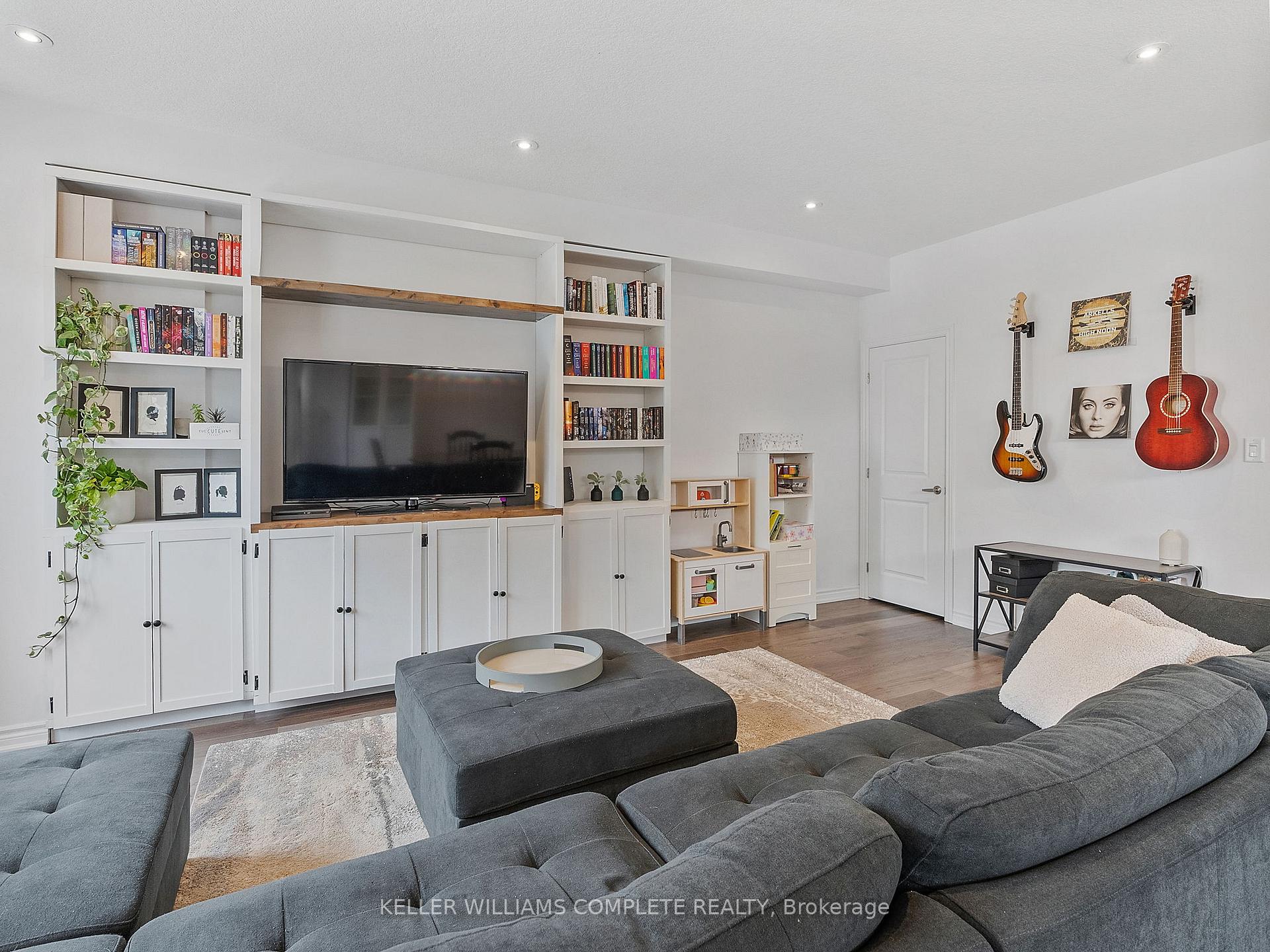 Photo 11 of Unit 145, 61 Soho Street, Hamilton, Stoney Creek Mountain — HOMEH