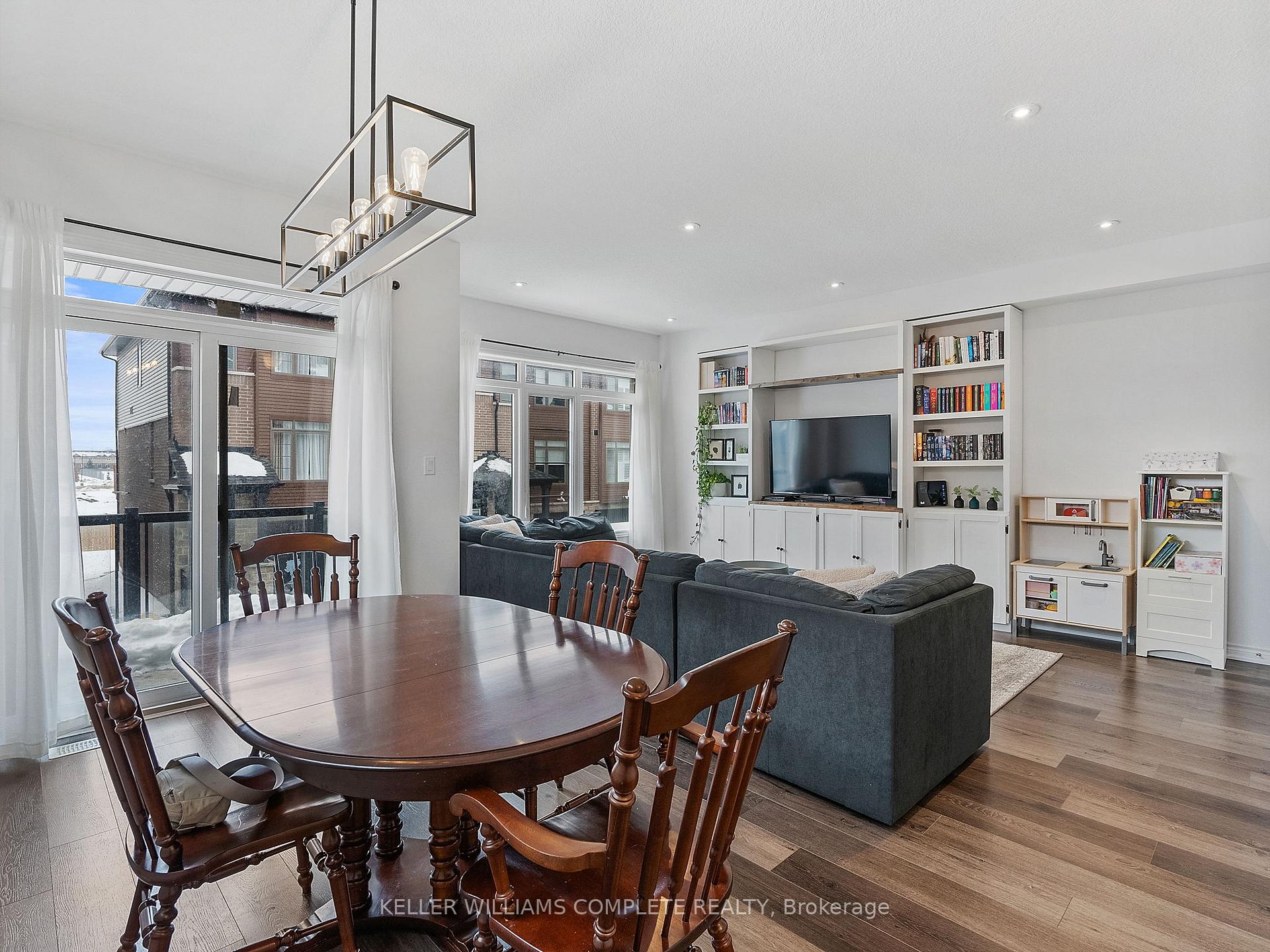 Photo 17 of Unit 145, 61 Soho Street, Hamilton, Stoney Creek Mountain — HOMEH