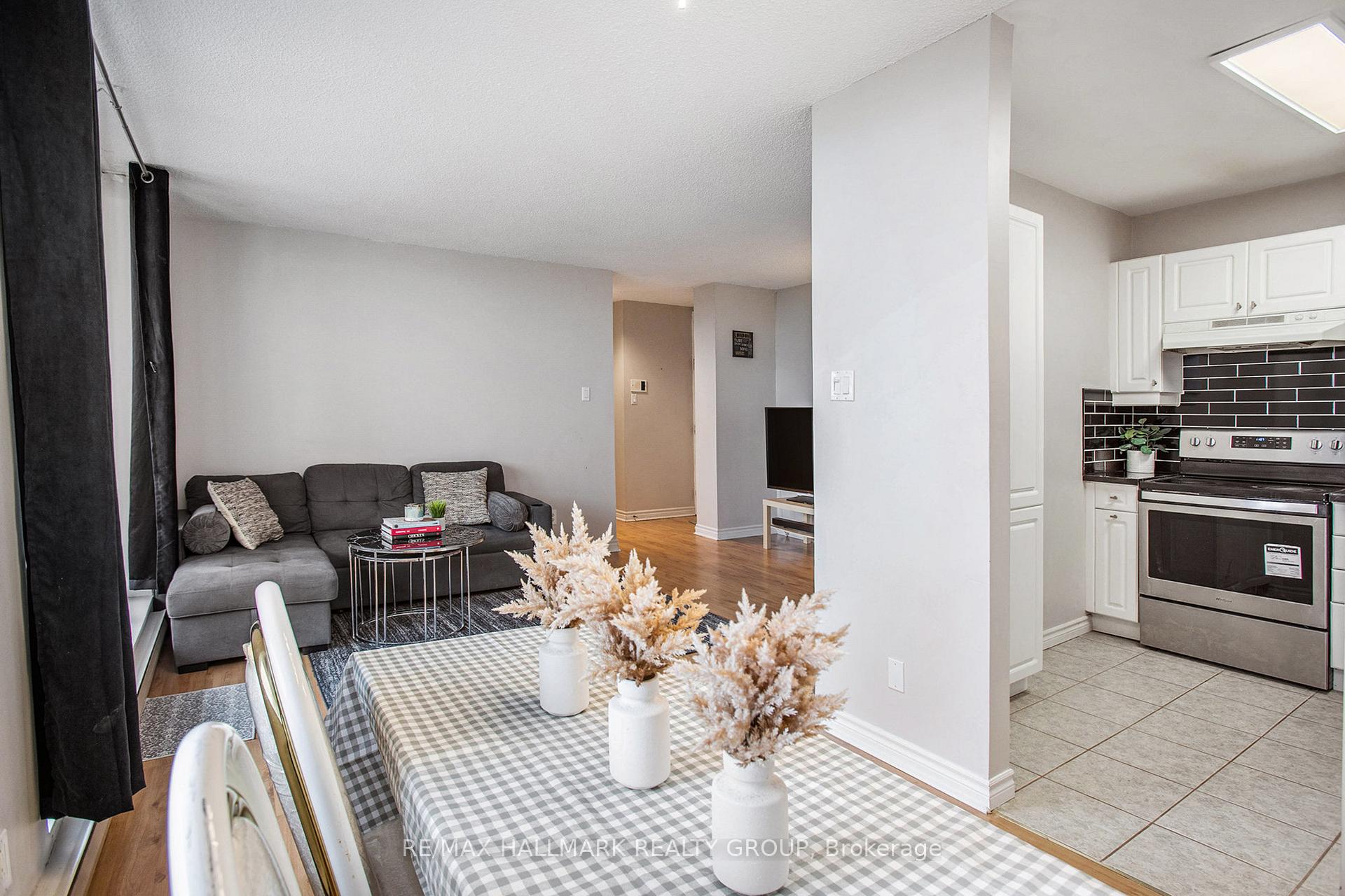 Photo 7 of Unit 1508, 2000 Jasmine Crescent, Ottawa, Beacon Hill South — HOMEH