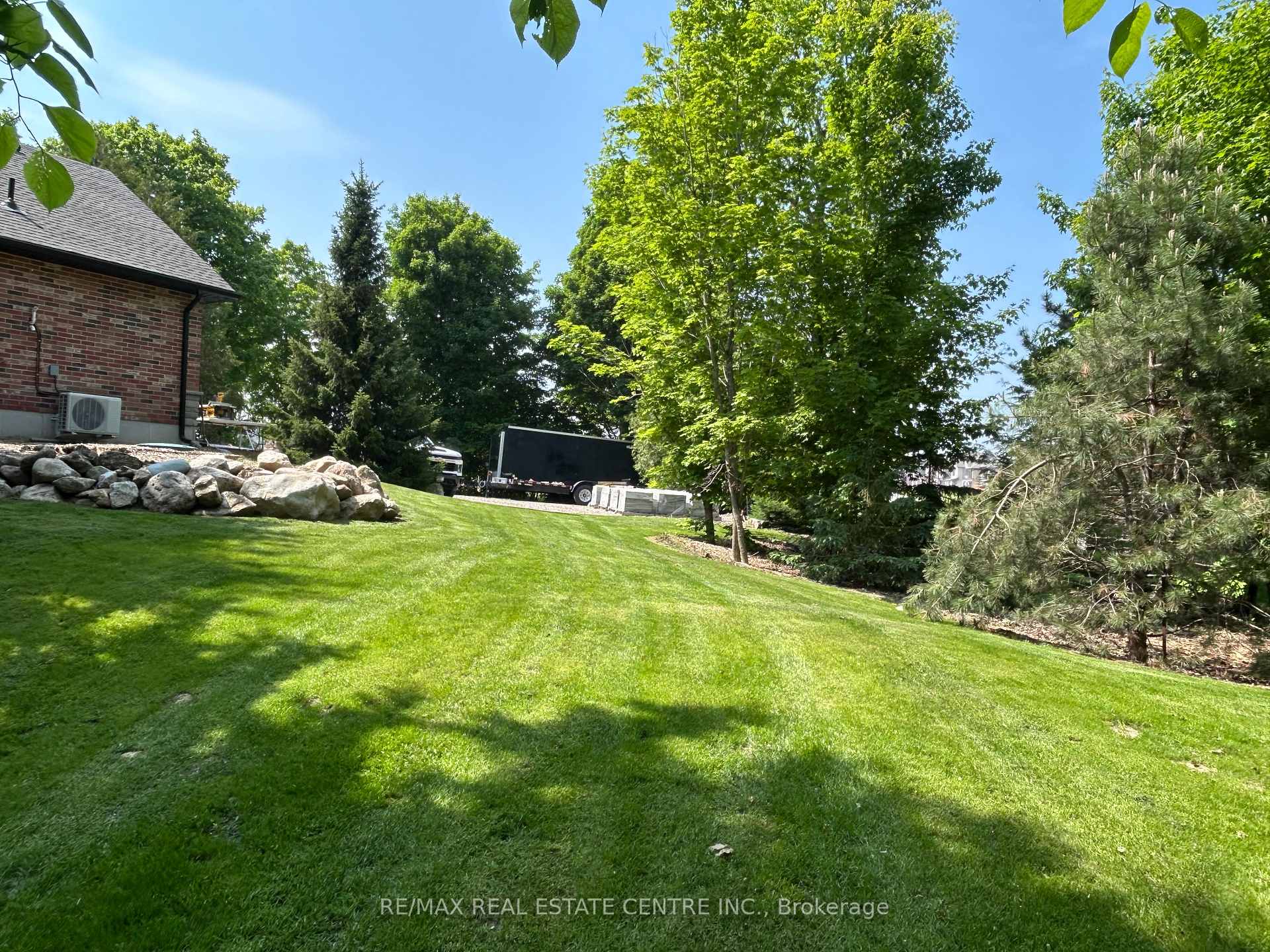 Photo 16 of Unit 2, 9703 Dundas Street E, Erin, Rural Erin — HOMEH