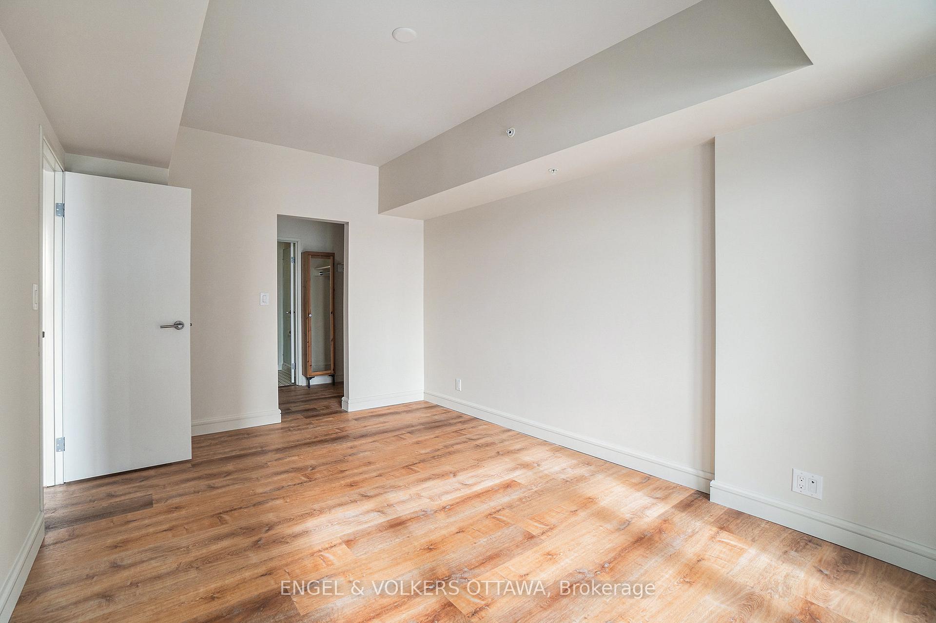Photo 13 of Unit 301, 555 Anand, Ottawa, Riverside Park South — HOMEH