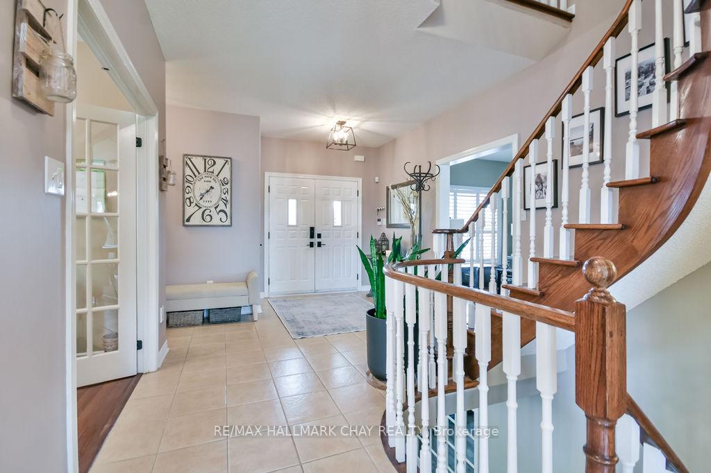 Photo 12 of 6 Serena Lane, Barrie, Painswick South — HOMEH