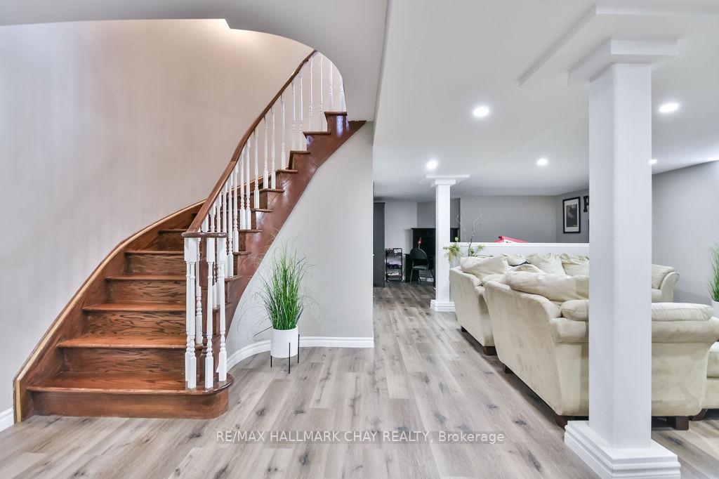Photo 30 of 6 Serena Lane, Barrie, Painswick South — HOMEH