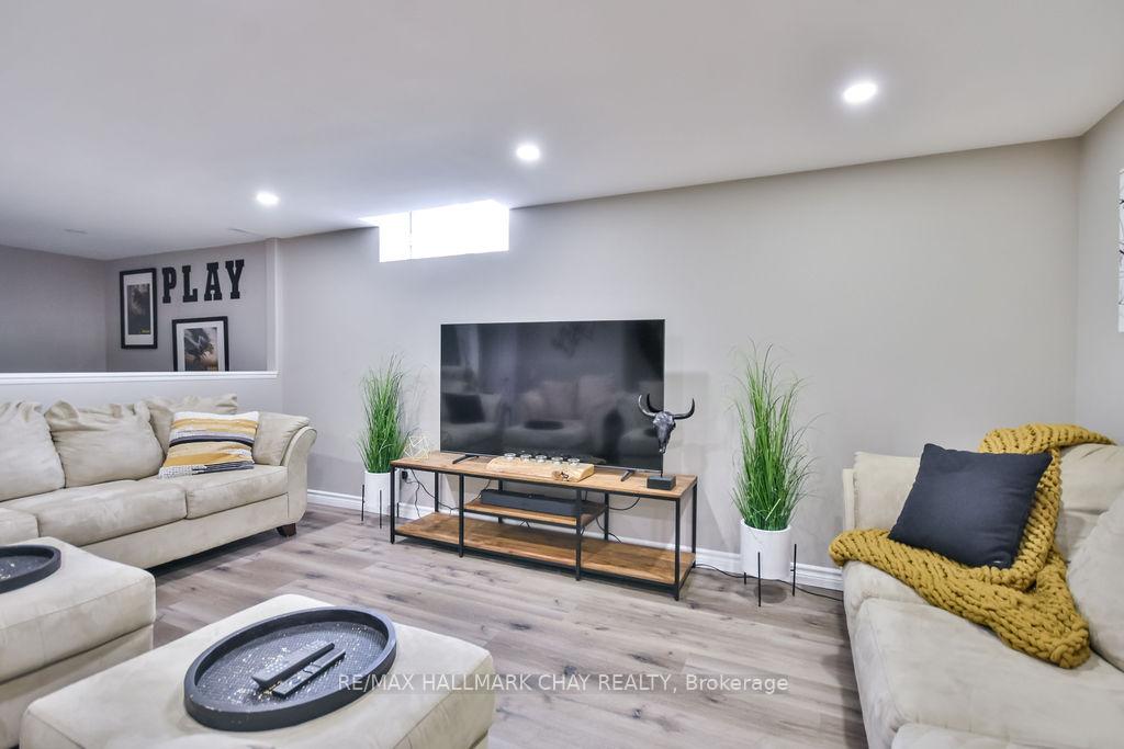 Photo 31 of 6 Serena Lane, Barrie, Painswick South — HOMEH
