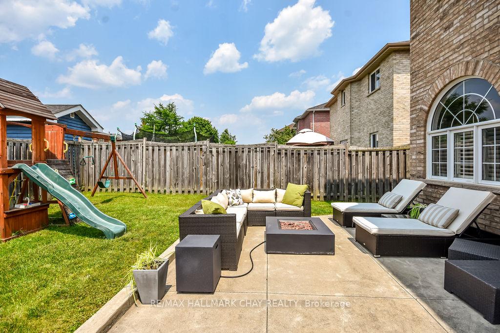 Photo 43 of 6 Serena Lane, Barrie, Painswick South — HOMEH