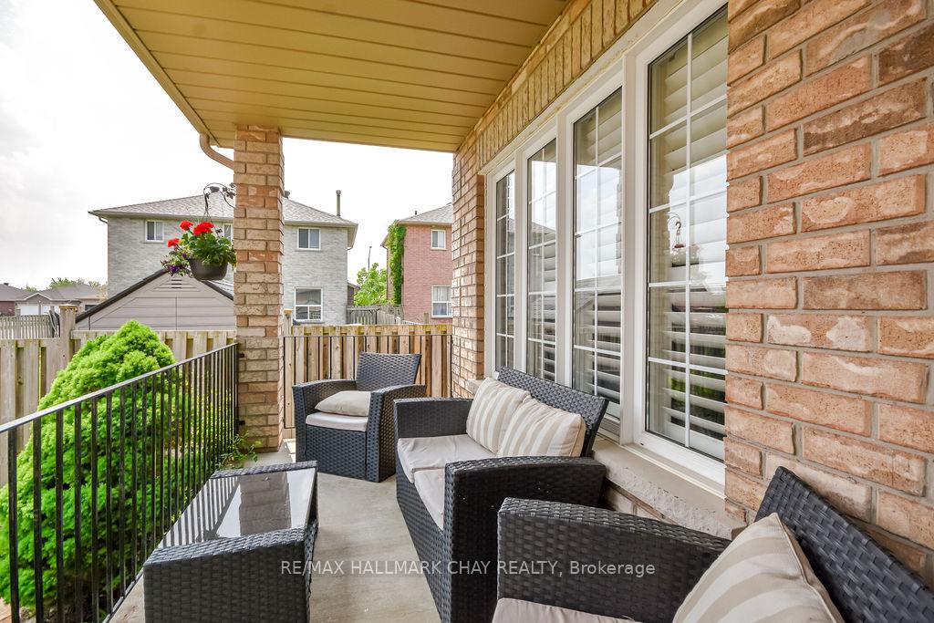 Photo 49 of 6 Serena Lane, Barrie, Painswick South — HOMEH