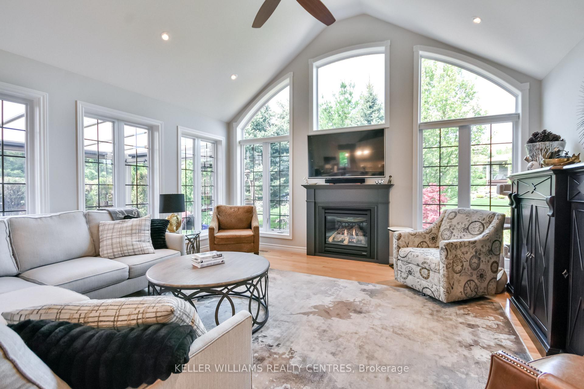 Photo 11 of Unit 1, 10 Reddington Drive, Caledon, Rural Caledon — HOMEH