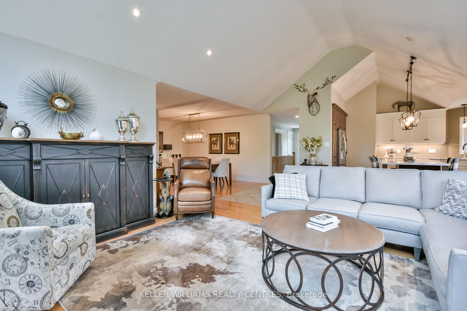 Photo 13 of Unit 1, 10 Reddington Drive, Caledon, Rural Caledon — HOMEH
