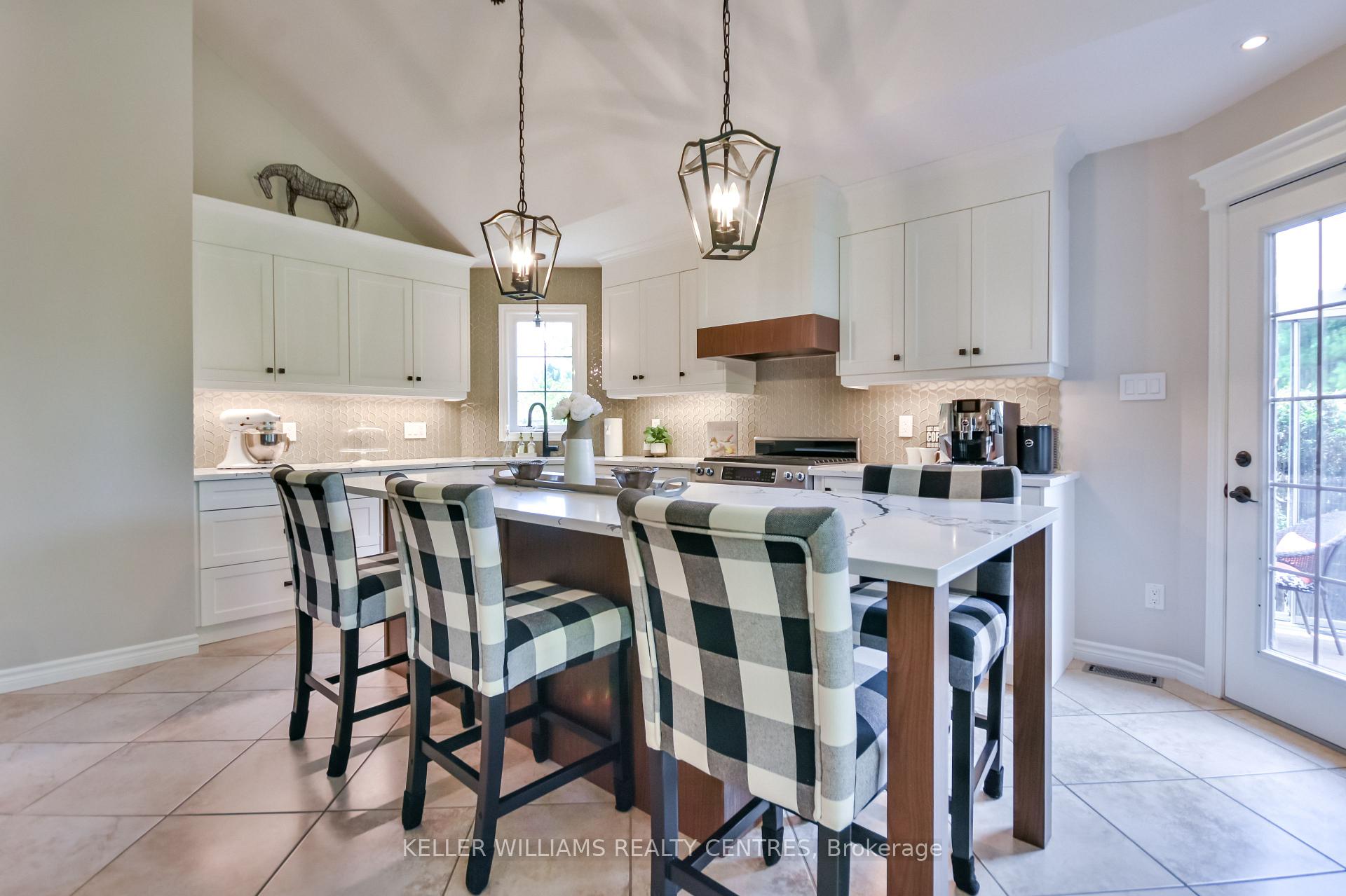 Photo 17 of Unit 1, 10 Reddington Drive, Caledon, Rural Caledon — HOMEH