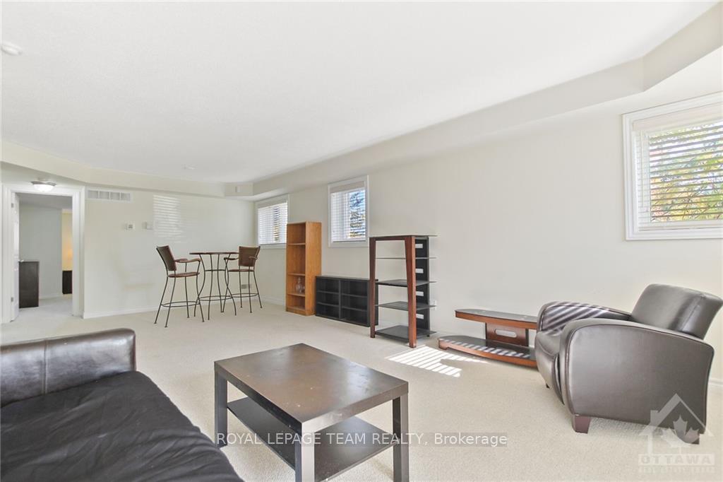Photo 8 of Unit 1, 297 Cresthaven Drive, Ottawa, Barrhaven East — HOMEH