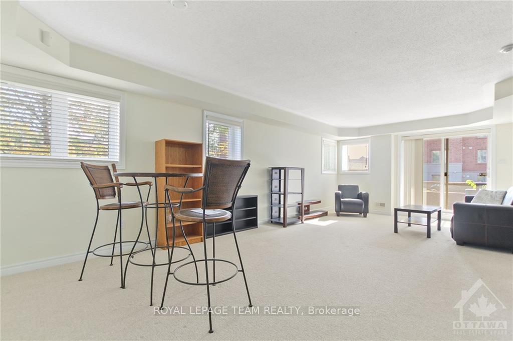 Photo 10 of Unit 1, 297 Cresthaven Drive, Ottawa, Barrhaven East — HOMEH