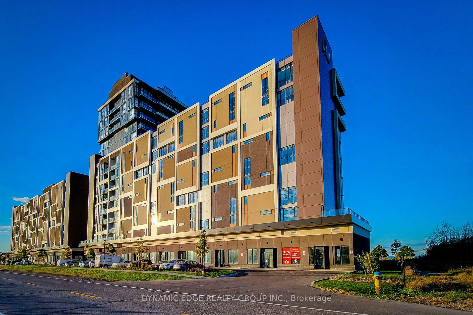 Front of Unit 312, 550 North Service Road