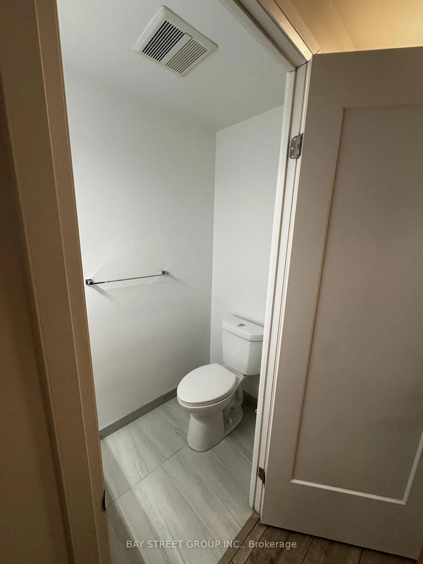 Photo 16 of Unit 709, 38 Water Walk Drive, Markham, Unionville — HOMEH