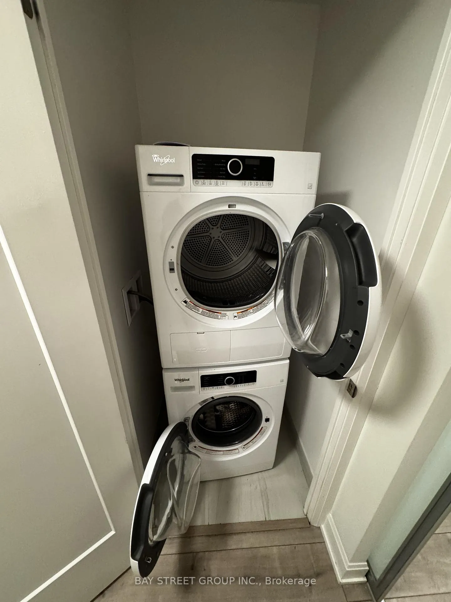 Photo 17 of Unit 709, 38 Water Walk Drive, Markham, Unionville — HOMEH