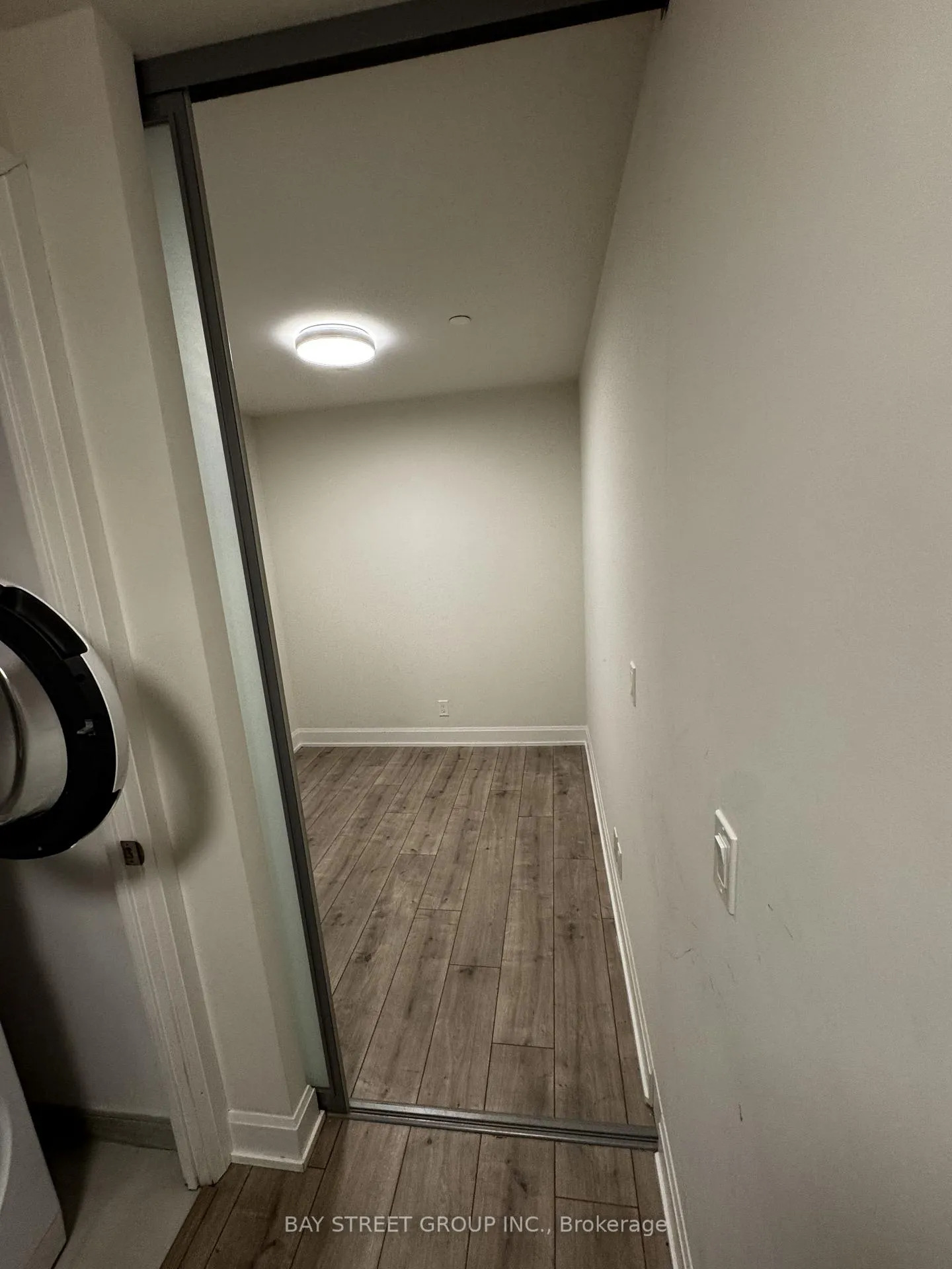 Photo 18 of Unit 709, 38 Water Walk Drive, Markham, Unionville — HOMEH