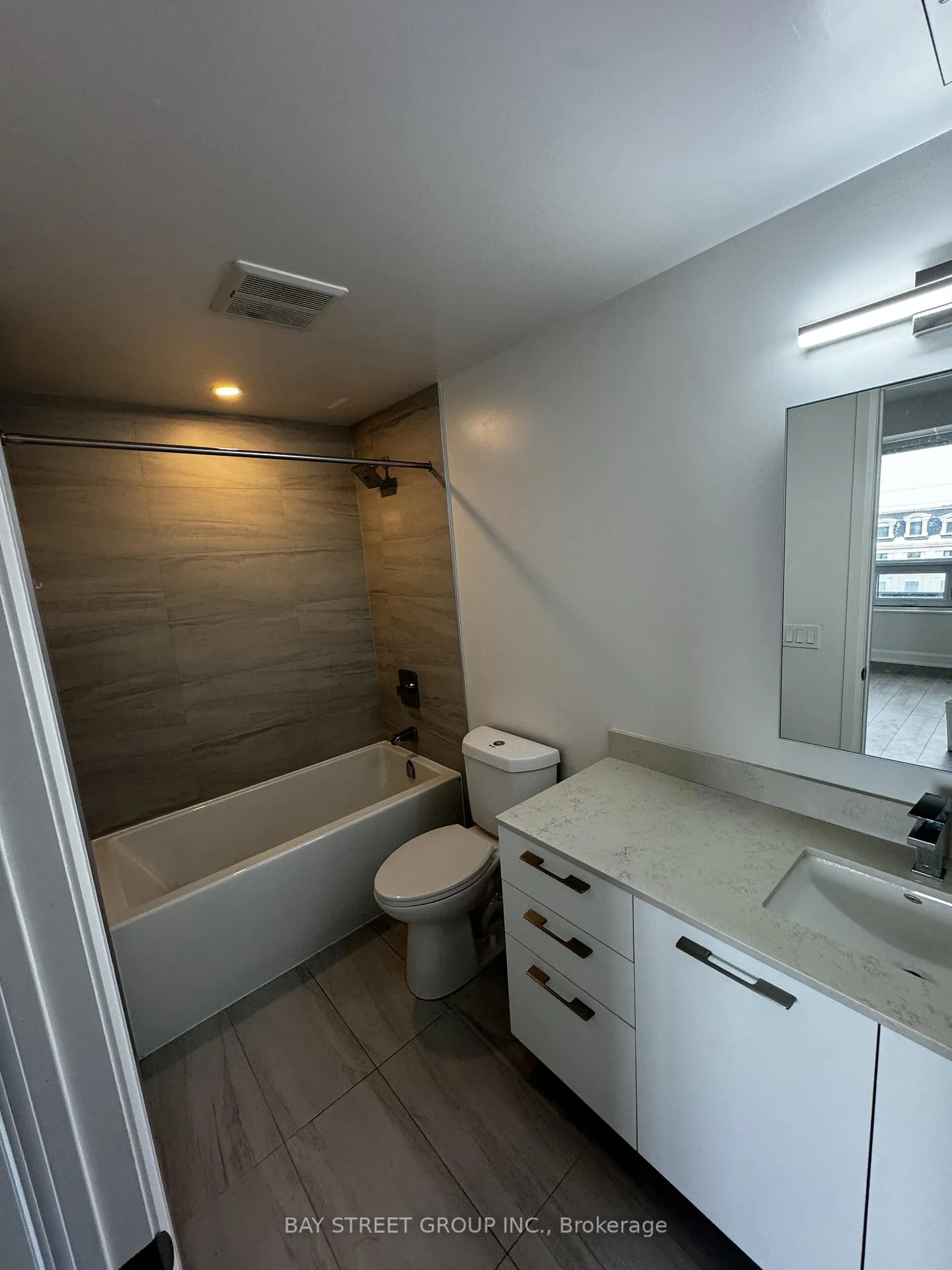 Photo 21 of Unit 709, 38 Water Walk Drive, Markham, Unionville — HOMEH