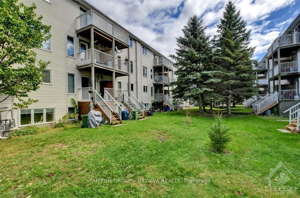 Photo 27 of 44 Briston, Ottawa, Hunt Club Park — HOMEH