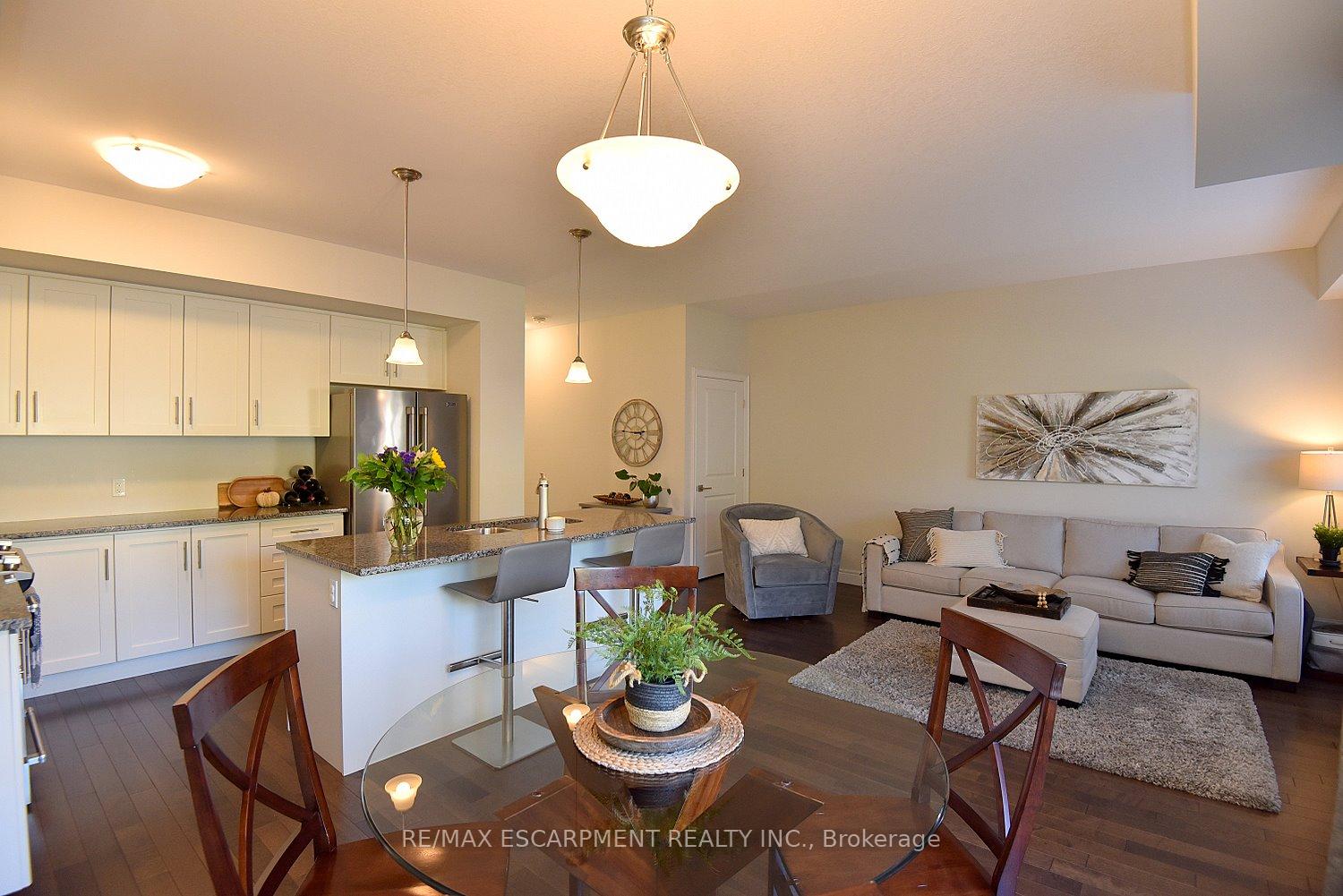 Photo 16 of Unit 7, 40 Hamilton Street S, Hamilton, Waterdown — HOMEH