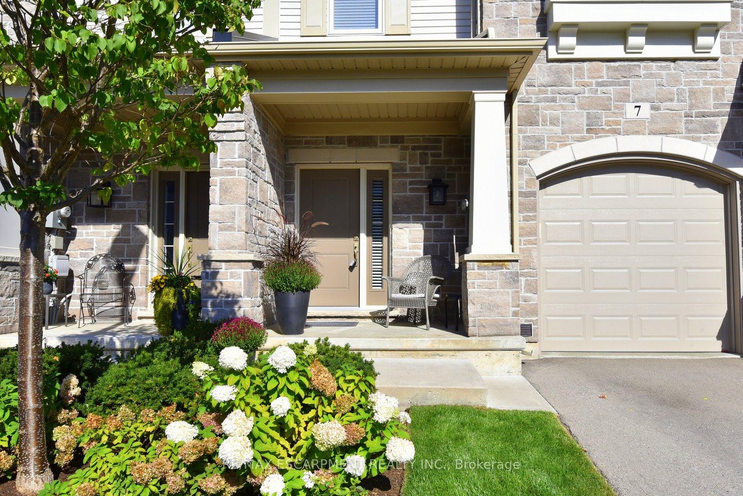 Photo 44 of Unit 7, 40 Hamilton Street S, Hamilton, Waterdown — HOMEH