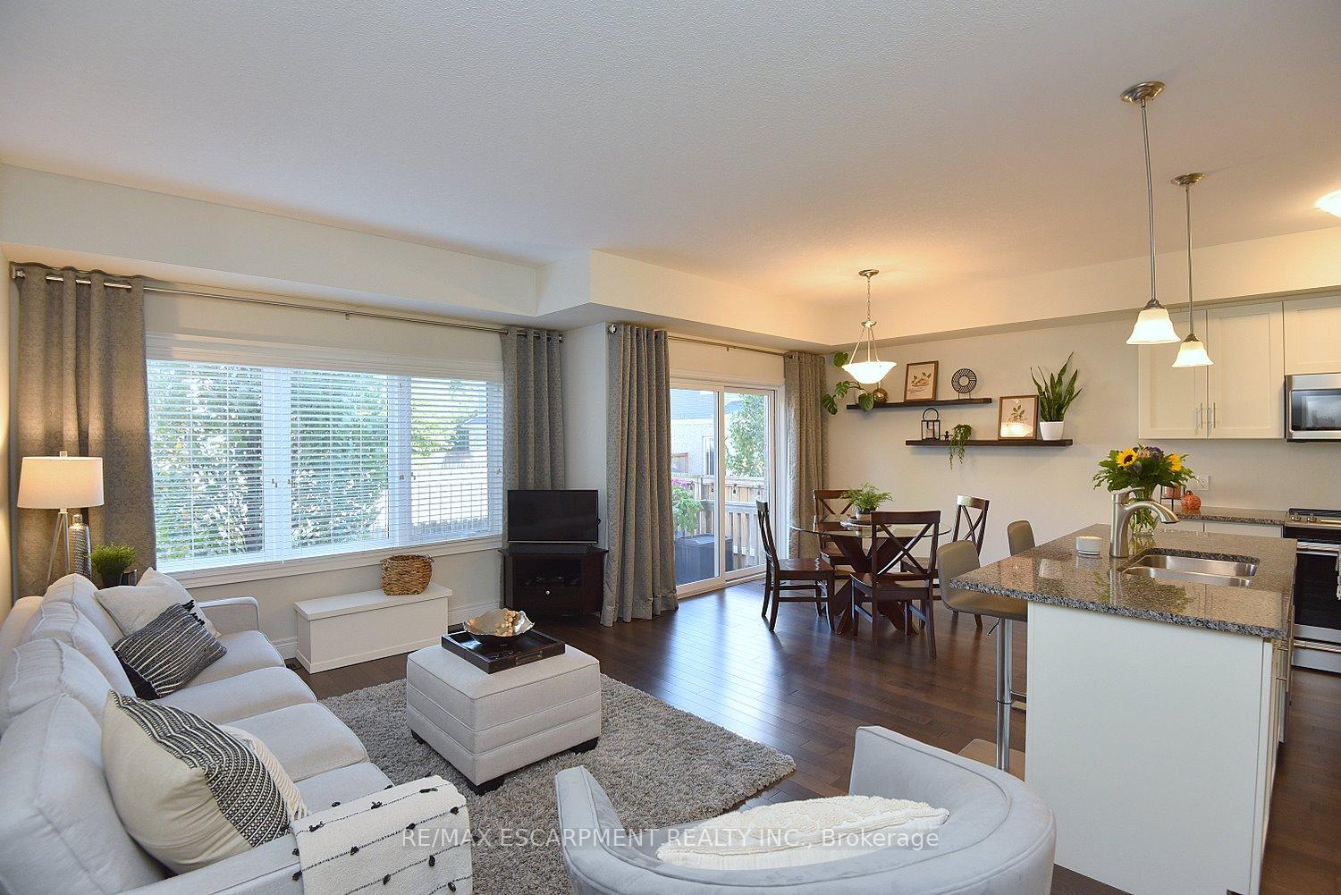Photo 52 of Unit 7, 40 Hamilton Street S, Hamilton, Waterdown — HOMEH