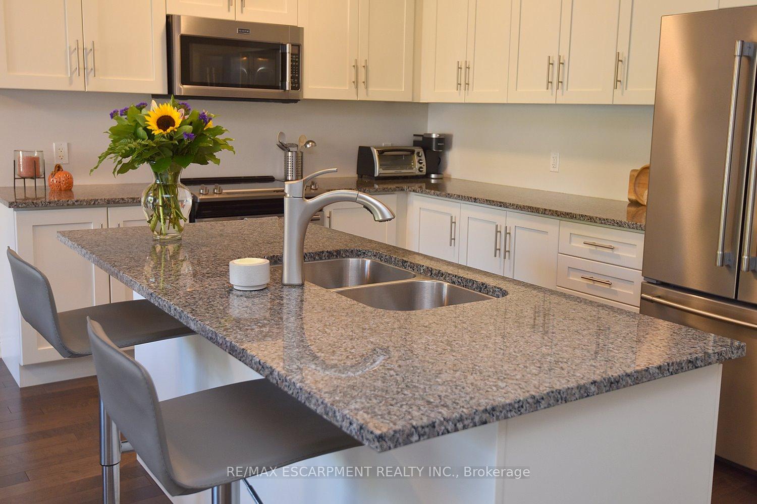 Photo 60 of Unit 7, 40 Hamilton Street S, Hamilton, Waterdown — HOMEH