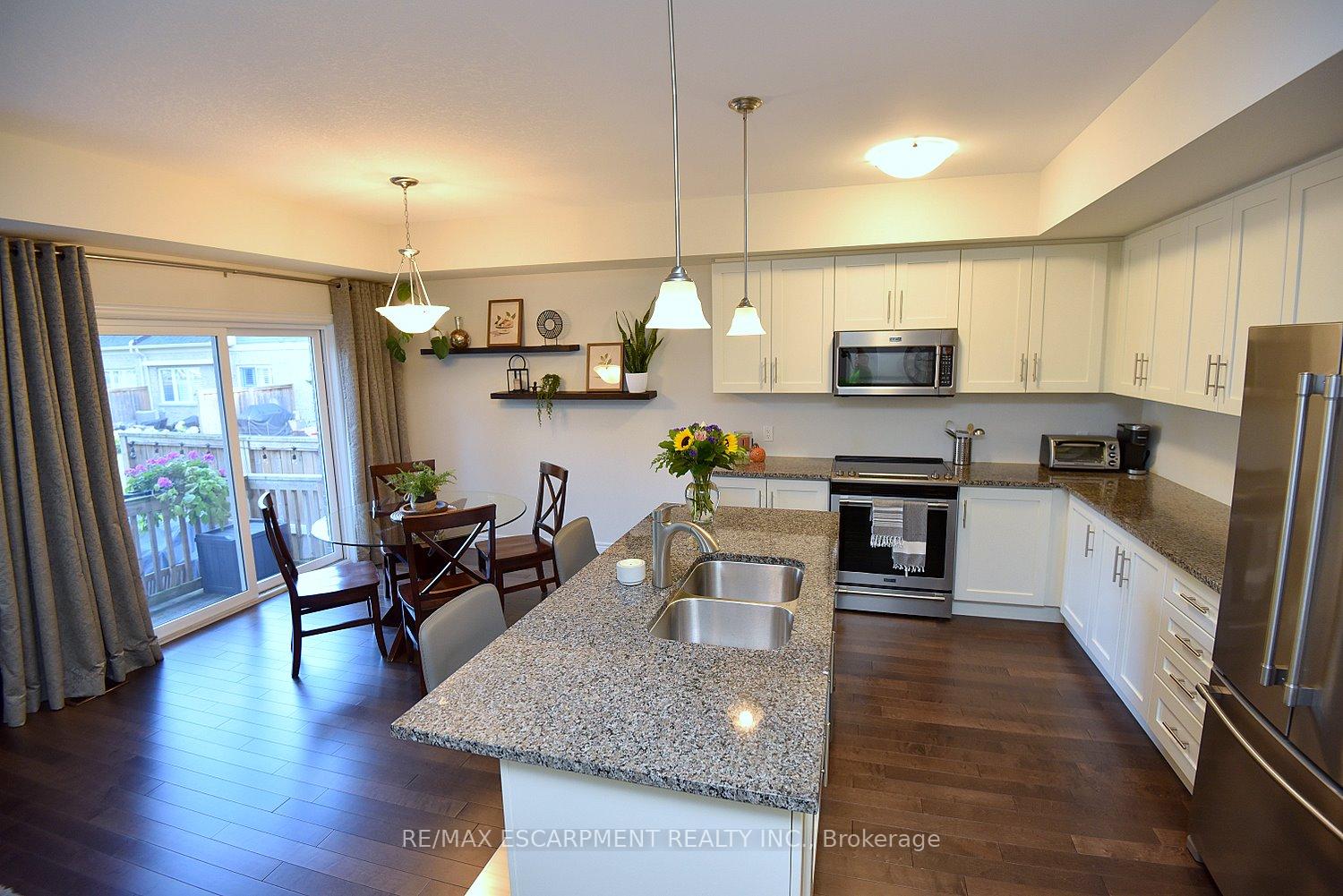 Photo 63 of Unit 7, 40 Hamilton Street S, Hamilton, Waterdown — HOMEH