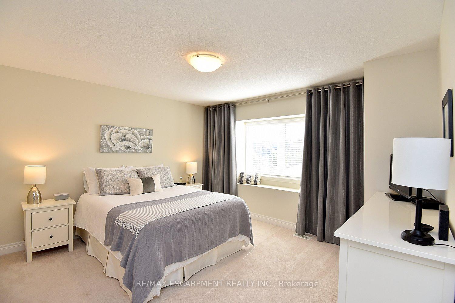 Photo 68 of Unit 7, 40 Hamilton Street S, Hamilton, Waterdown — HOMEH