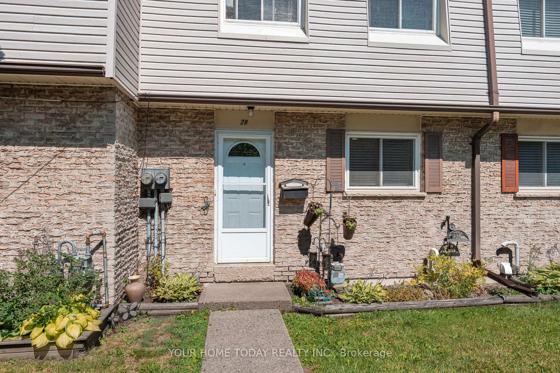 Photo 2 of Unit 29, 46 Mountainview Road S, Halton Hills, Georgetown — HOMEH