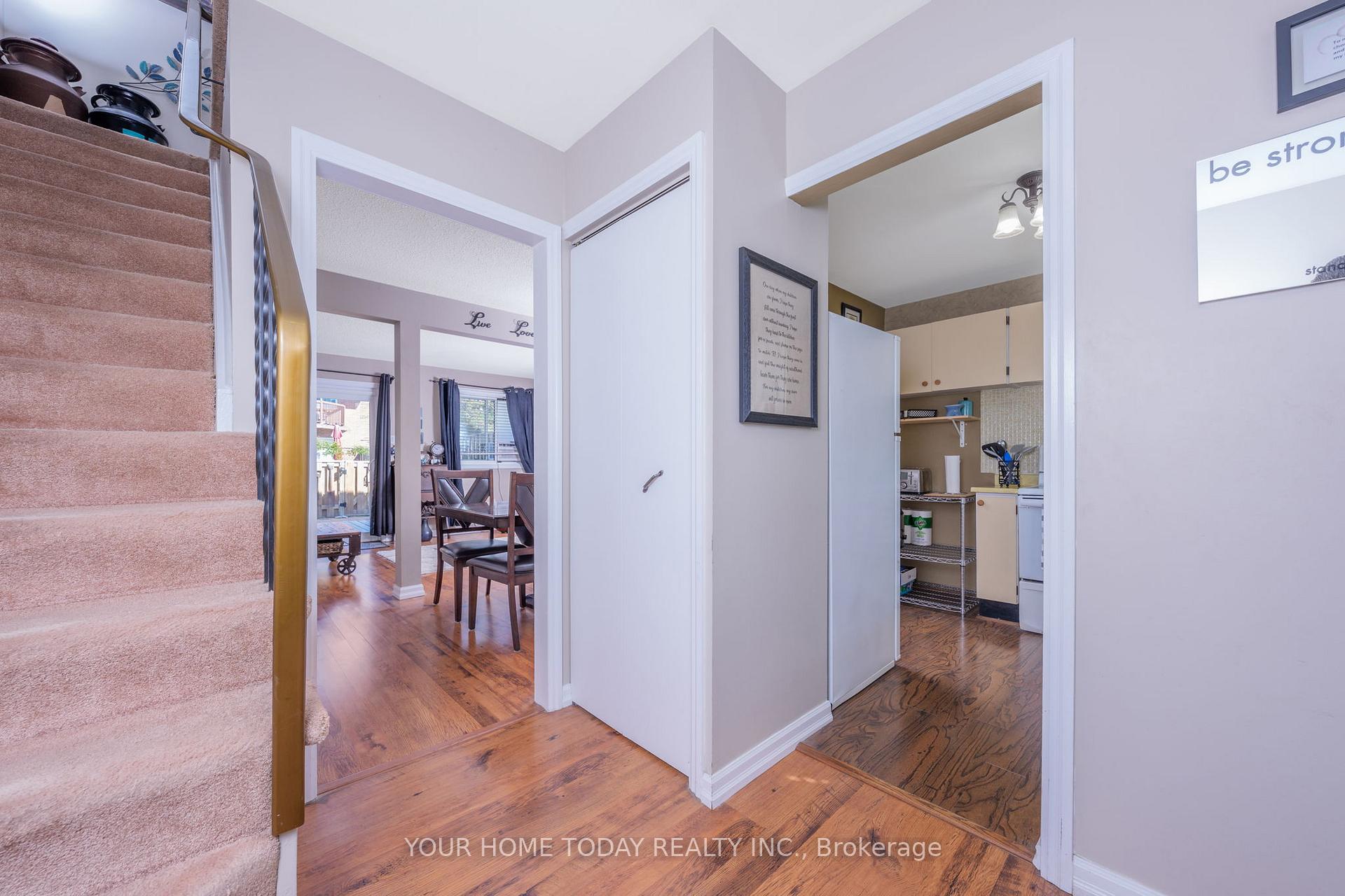 Photo 5 of Unit 29, 46 Mountainview Road S, Halton Hills, Georgetown — HOMEH