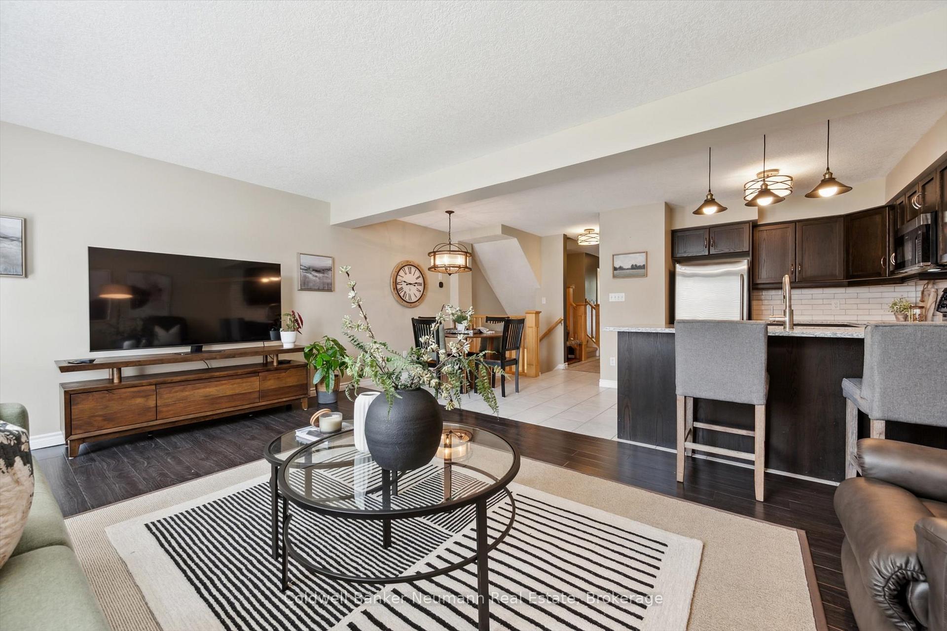 Photo 6 of Unit 93, 165 Terraview Crescent, Guelph, Kortright West — HOMEH