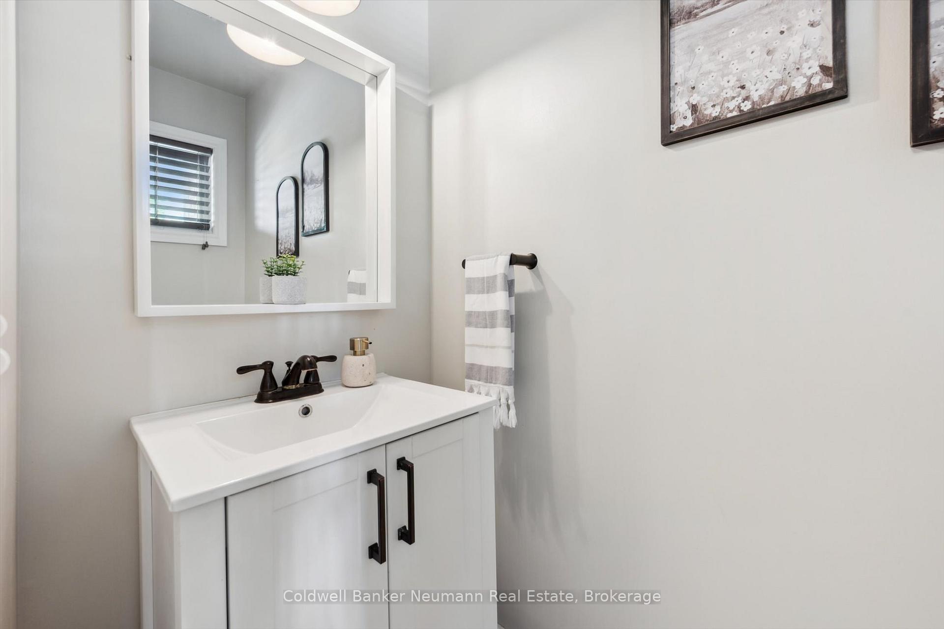 Photo 8 of Unit 93, 165 Terraview Crescent, Guelph, Kortright West — HOMEH