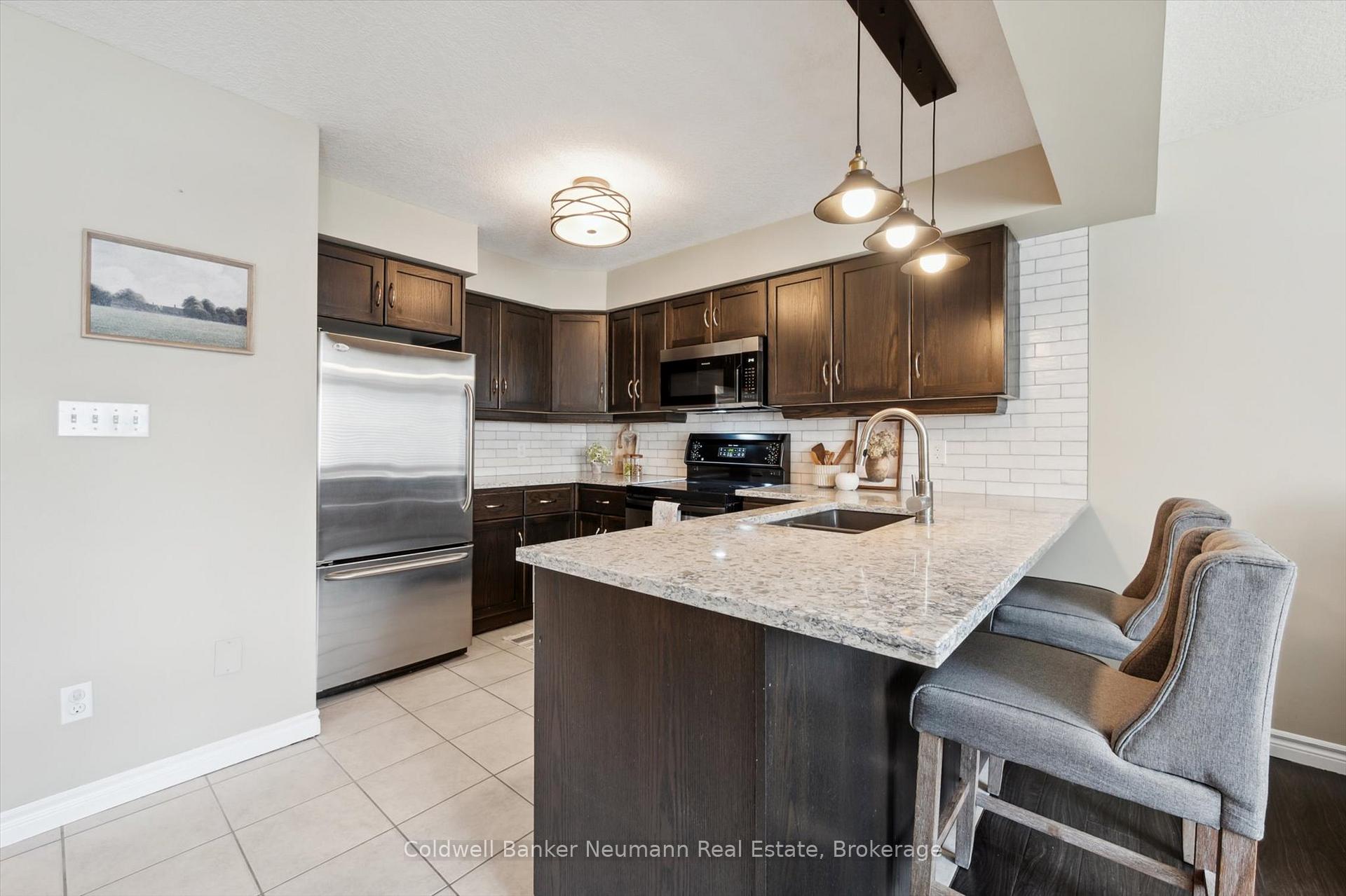 Photo 23 of Unit 93, 165 Terraview Crescent, Guelph, Kortright West — HOMEH