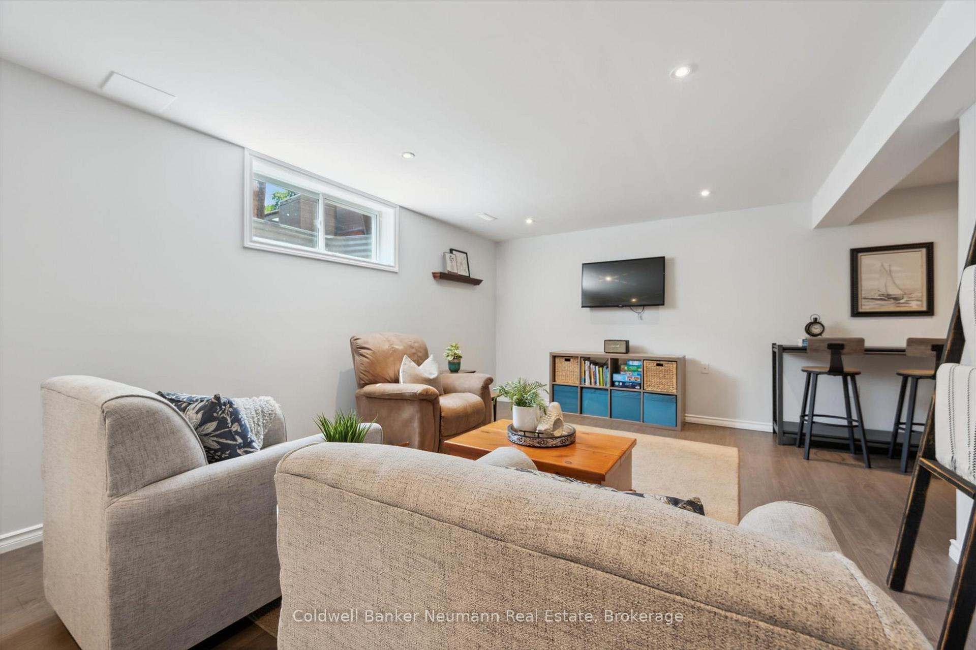 Photo 33 of Unit 93, 165 Terraview Crescent, Guelph, Kortright West — HOMEH