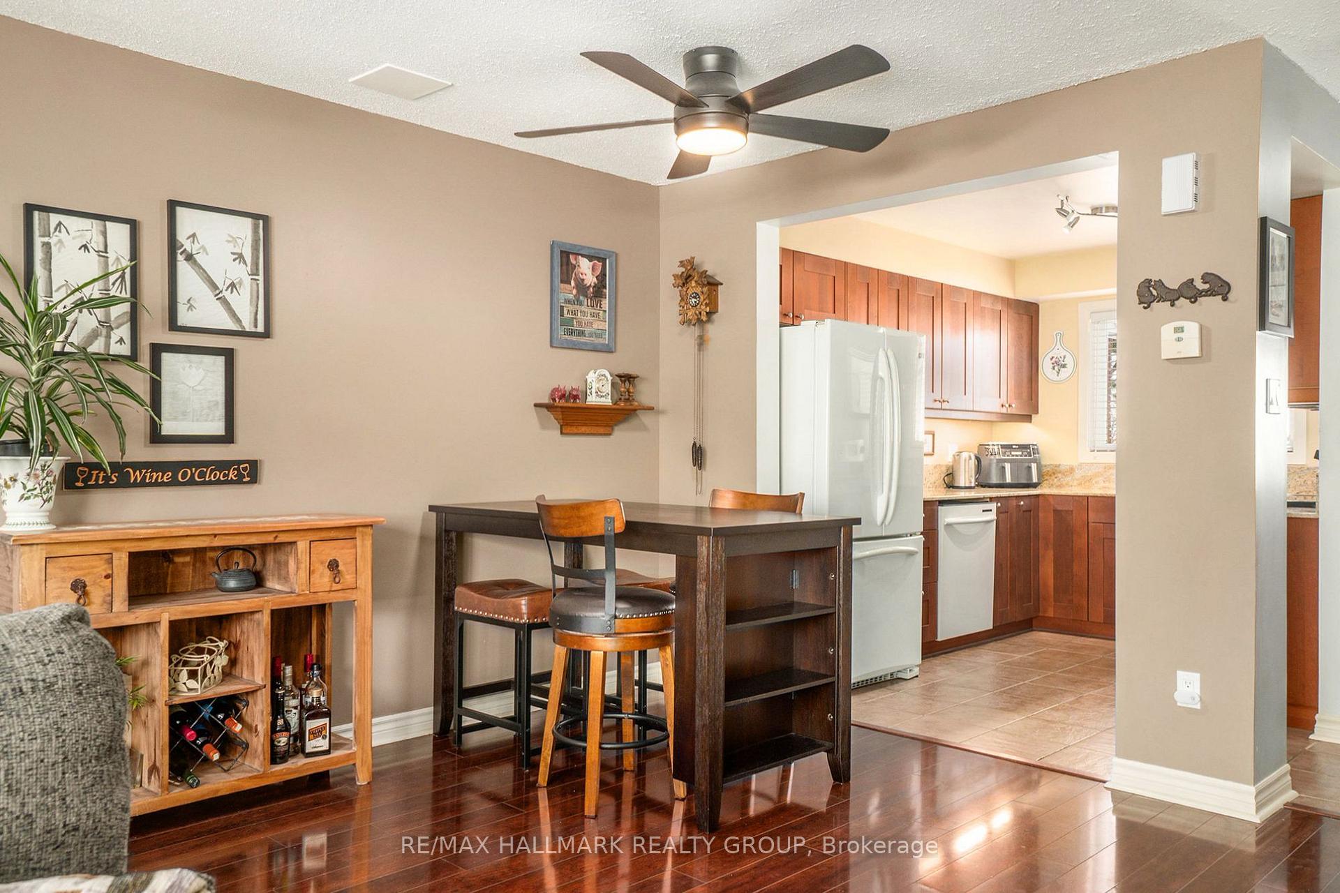 Photo 6 of Unit D, 27 Sonnet Crescent, Ottawa, Westcliffe Estates — HOMEH