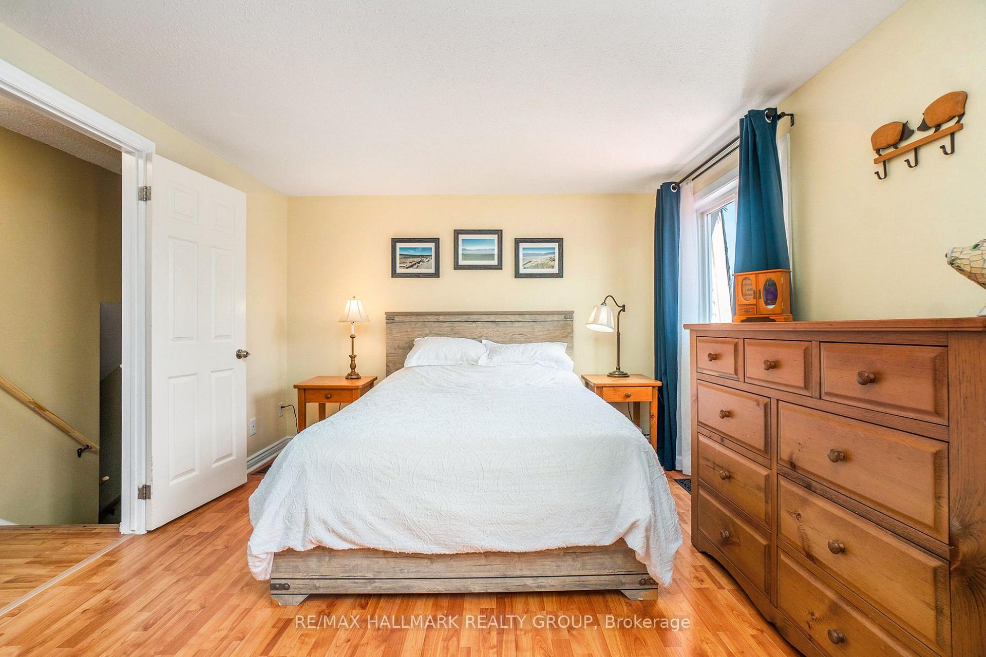 Photo 11 of Unit D, 27 Sonnet Crescent, Ottawa, Westcliffe Estates — HOMEH